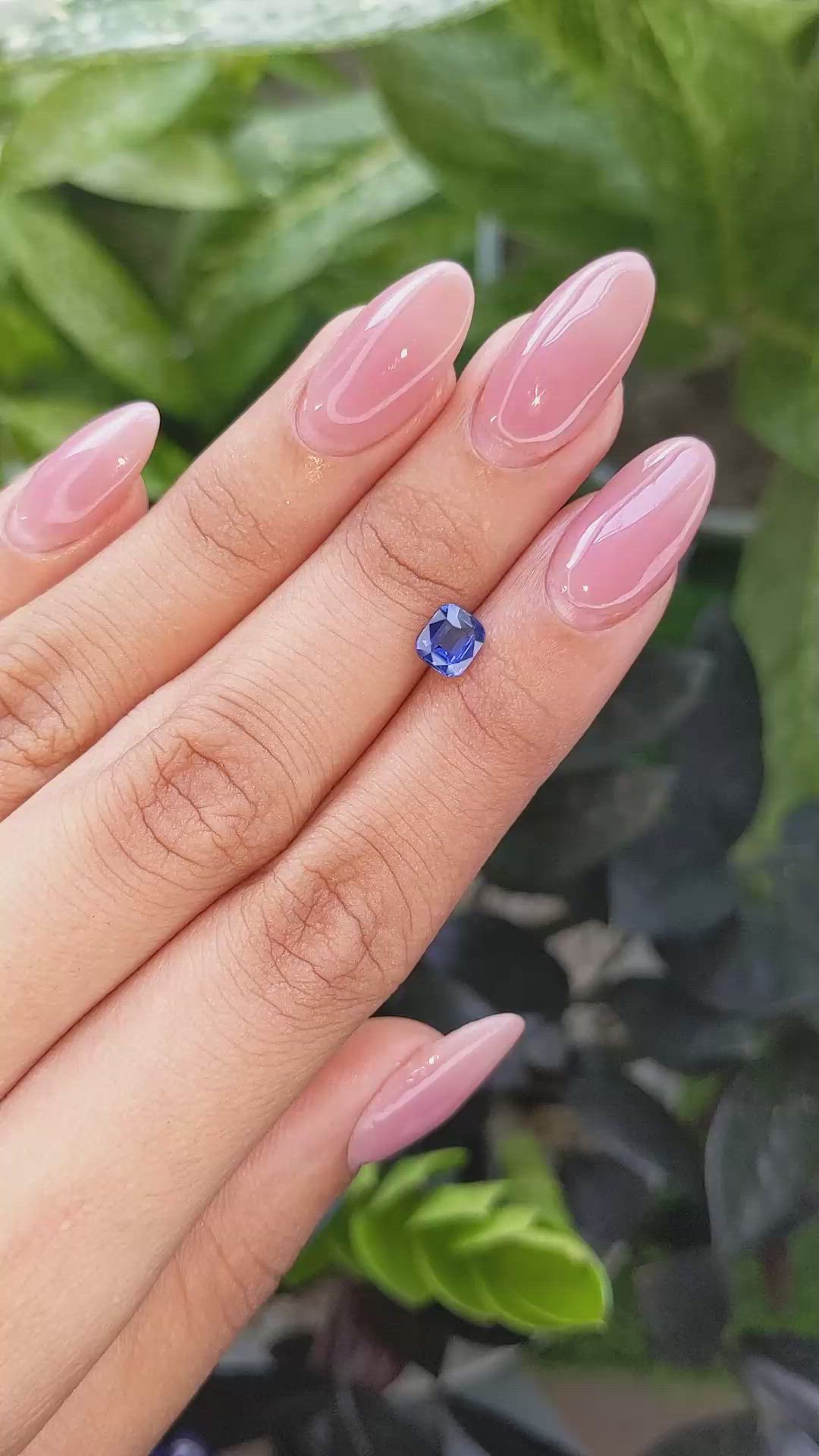 1.03 Ct. Blue Sapphire from Ceylon (Sri Lanka) Size Video