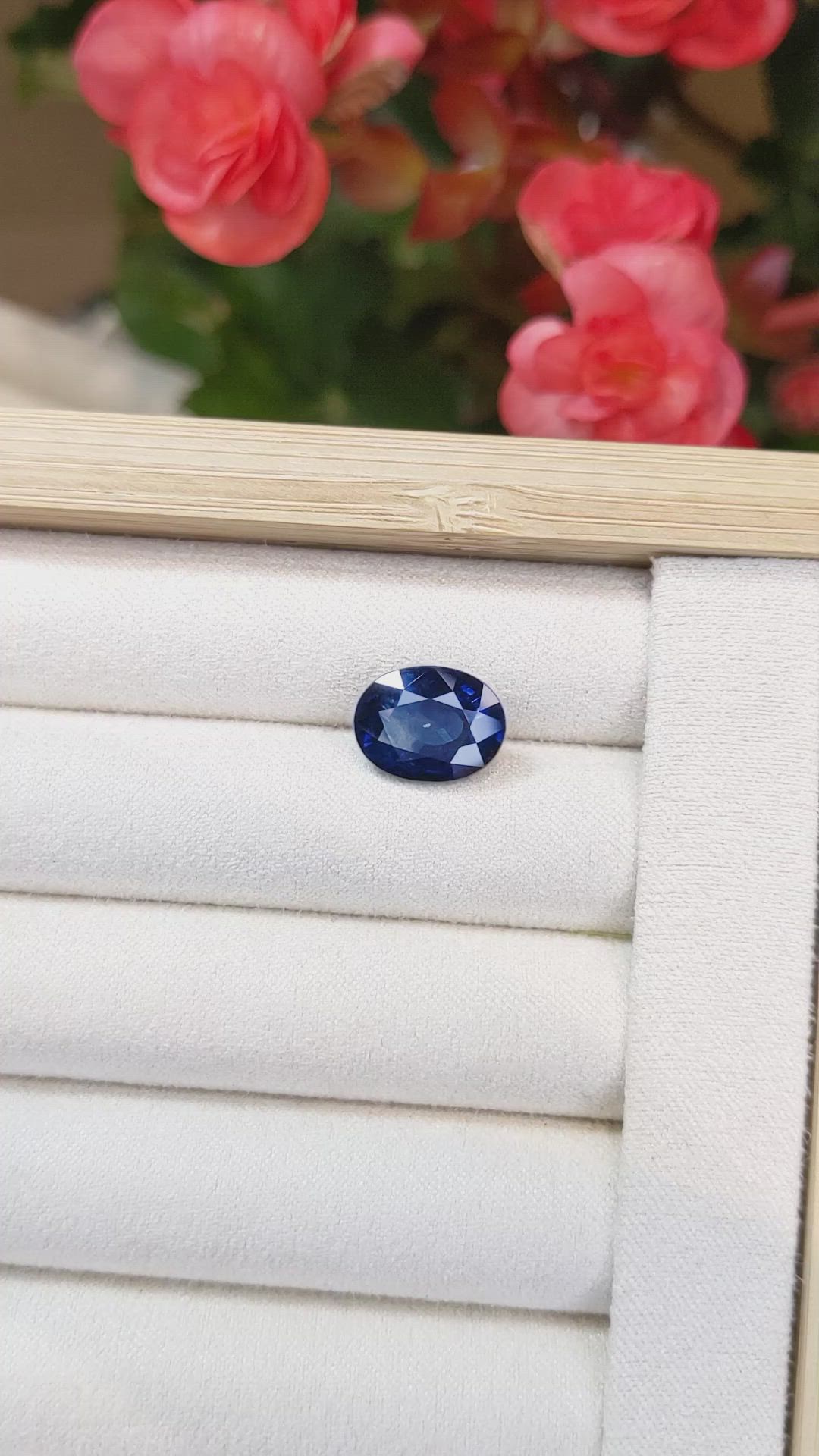 6.61 Ct. Blue Sapphire from Ceylon (Sri Lanka) Size Video