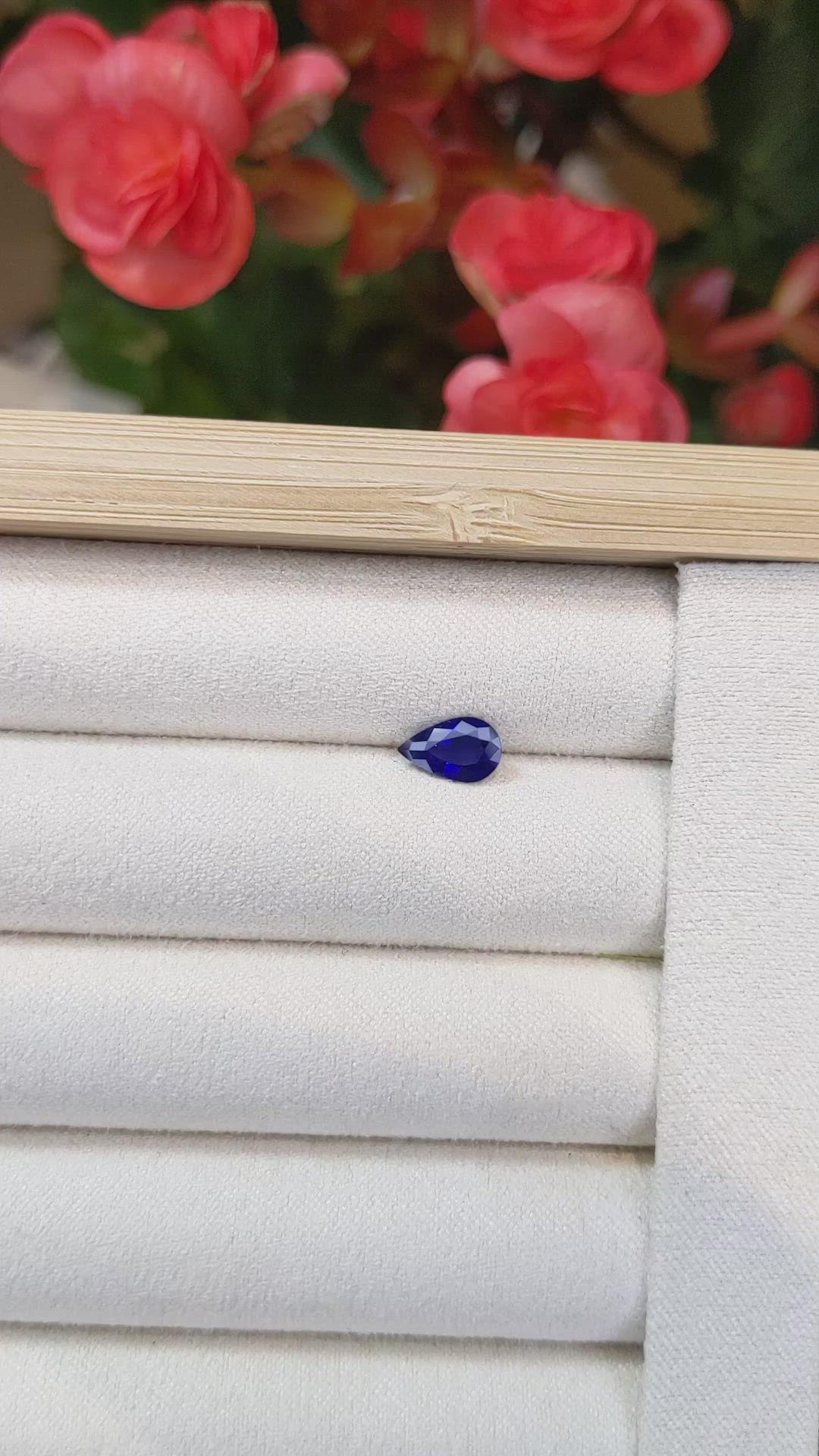 0.96 Ct. Blue Sapphire from Ceylon (Sri Lanka) Size Video