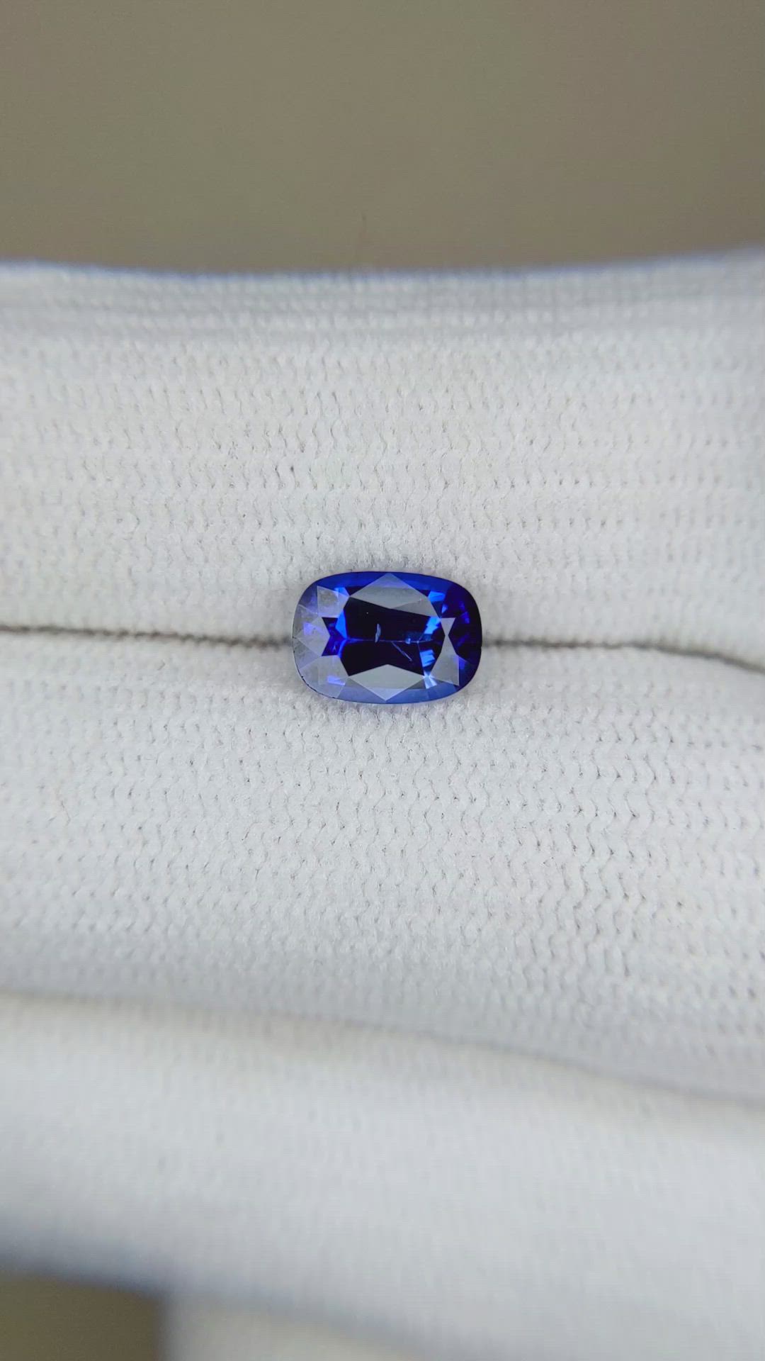 1.20 Ct. Blue Sapphire from Ceylon (Sri Lanka) Size Video