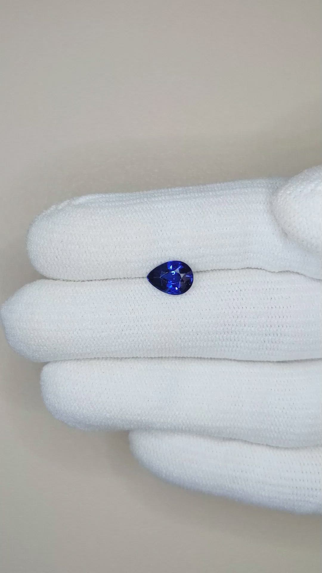 1.29 Ct. Blue Sapphire from Ceylon (Sri Lanka) Size Video