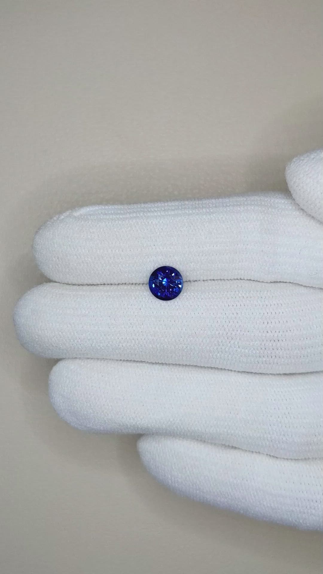1.07 Ct. Blue Sapphire from Ceylon (Sri Lanka) Size Video