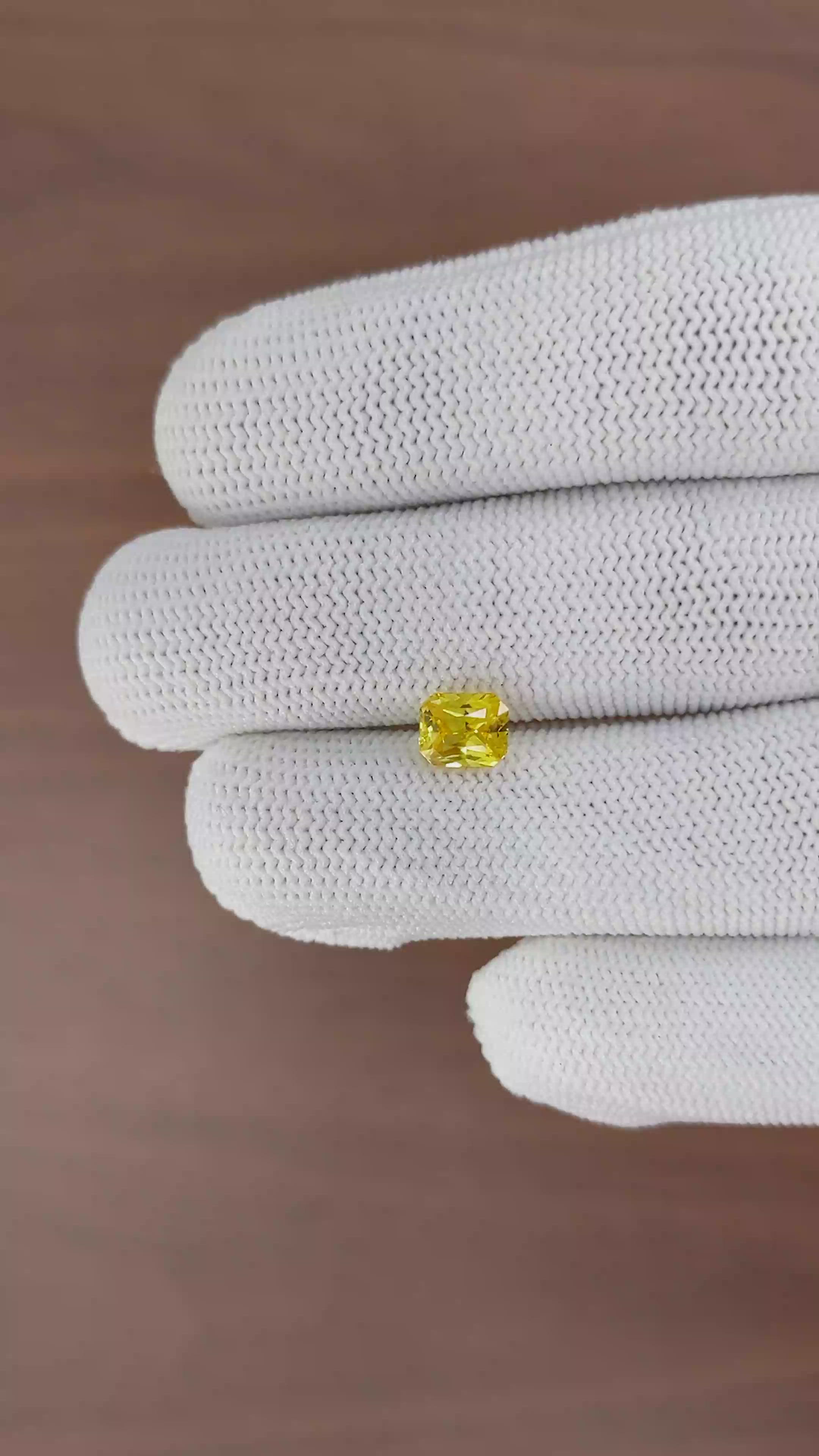 1.53 Ct. Yellow Sapphire from Ceylon (Sri Lanka) Size Video
