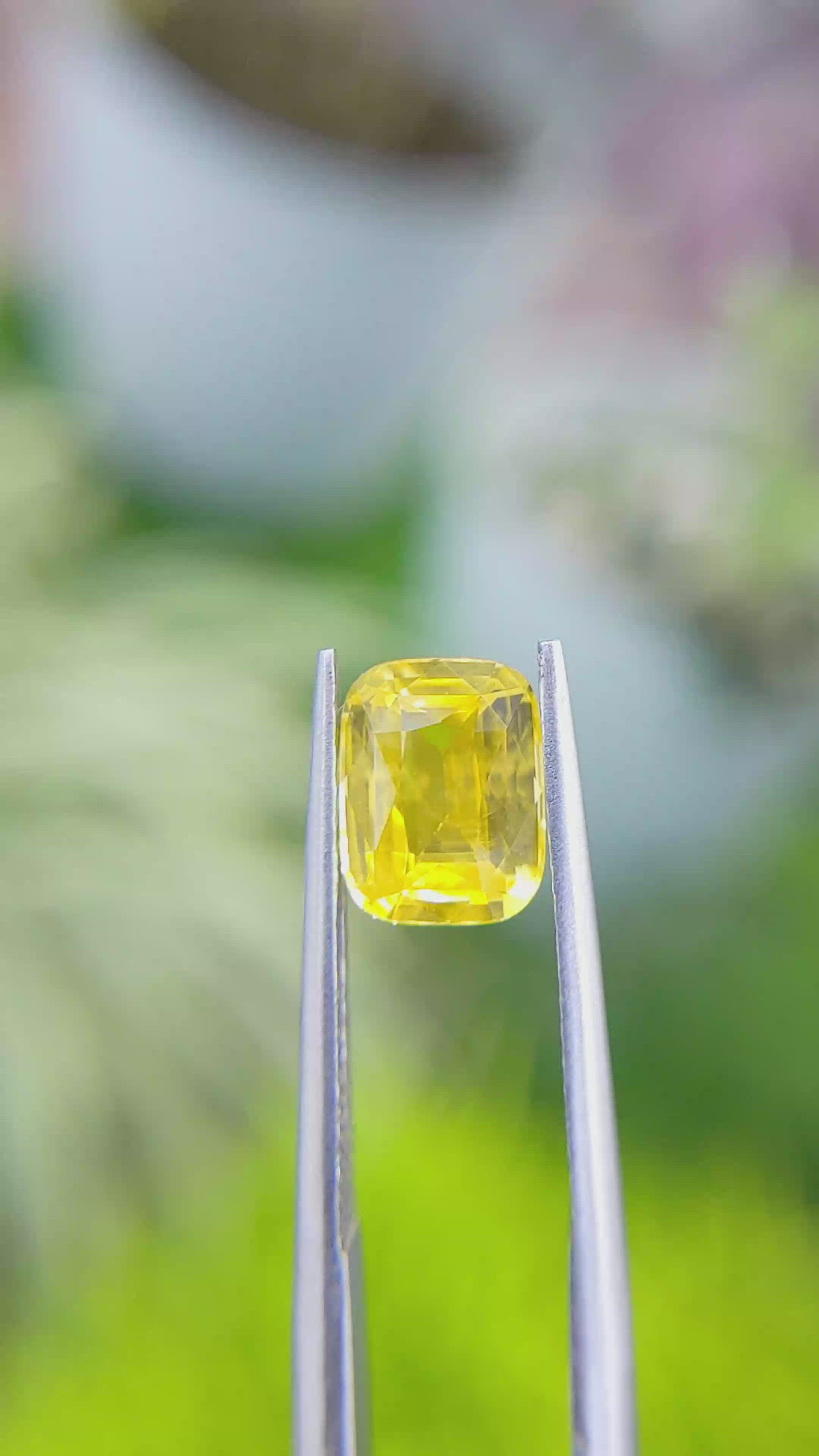 2.04 Ct. Yellow Sapphire from Ceylon (Sri Lanka) Size Video