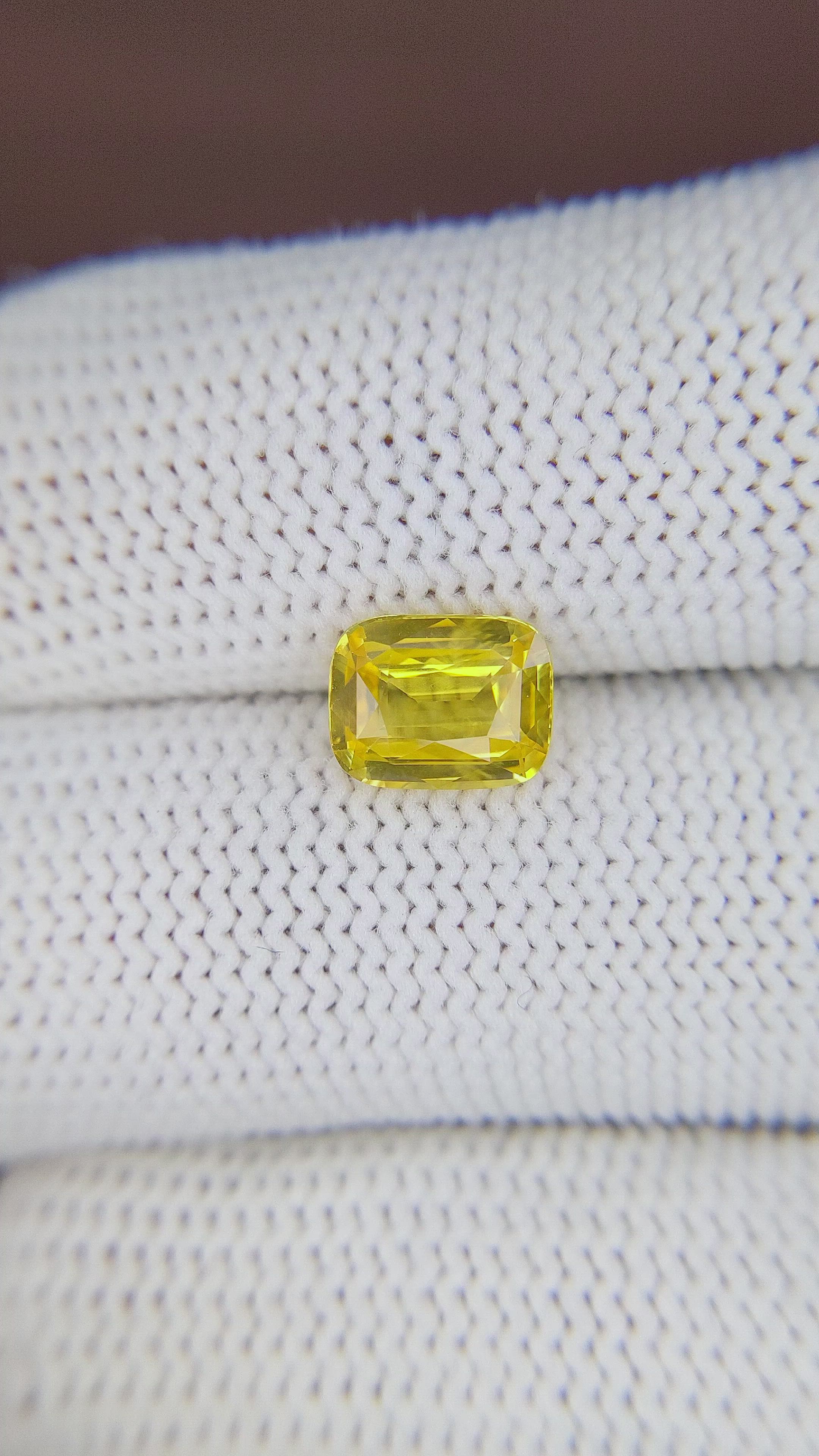 2.04 Ct. Yellow Sapphire from Ceylon (Sri Lanka) Size Video