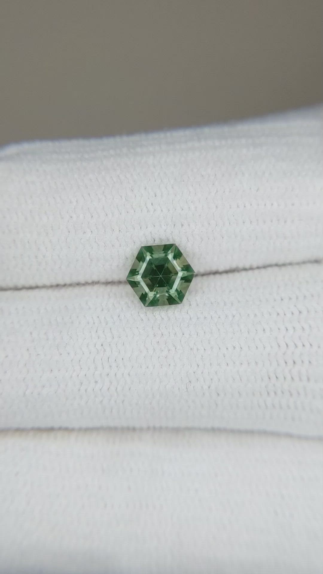 1.00 Ct. Green Sapphire from Montana Size Video
