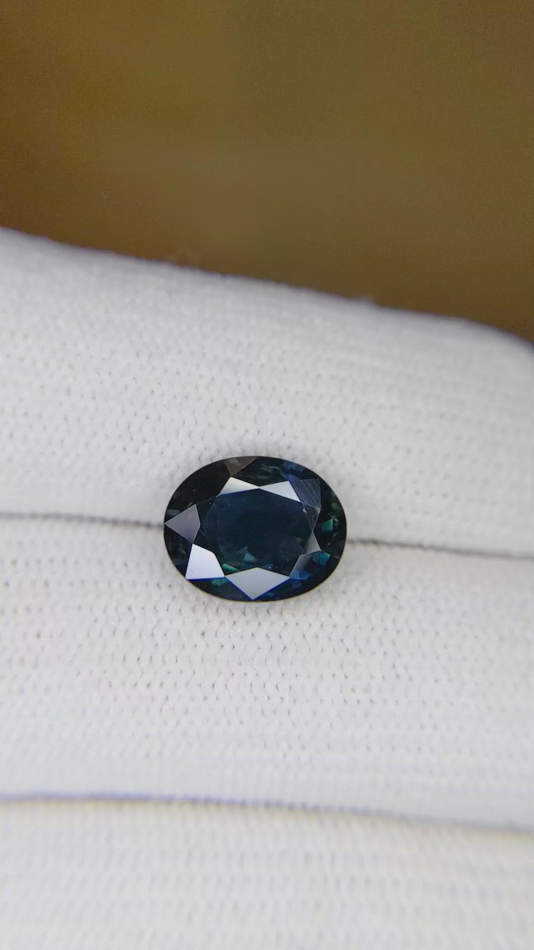3.33 Ct. Greenish Blue Sapphire from Ceylon (Sri Lanka) Size Video