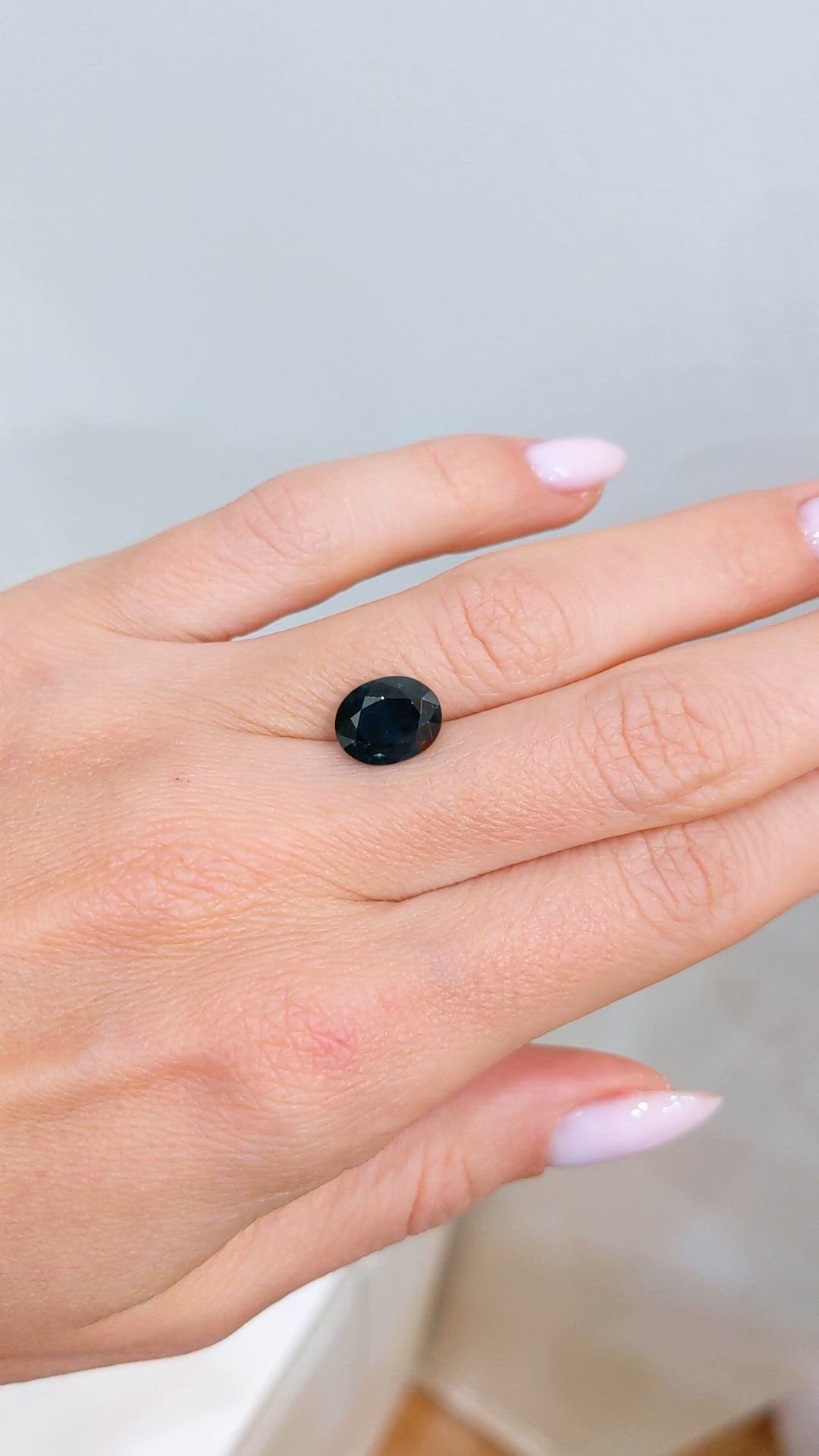 3.33 Ct. Greenish Blue Sapphire from Ceylon (Sri Lanka) Size Video