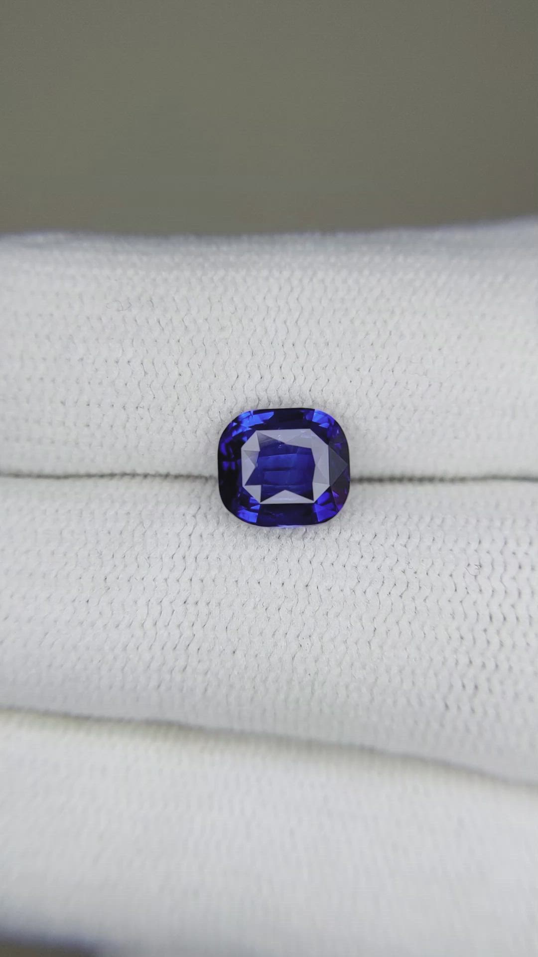 2.02 Ct. Blue Sapphire from Ceylon (Sri Lanka) Size Video