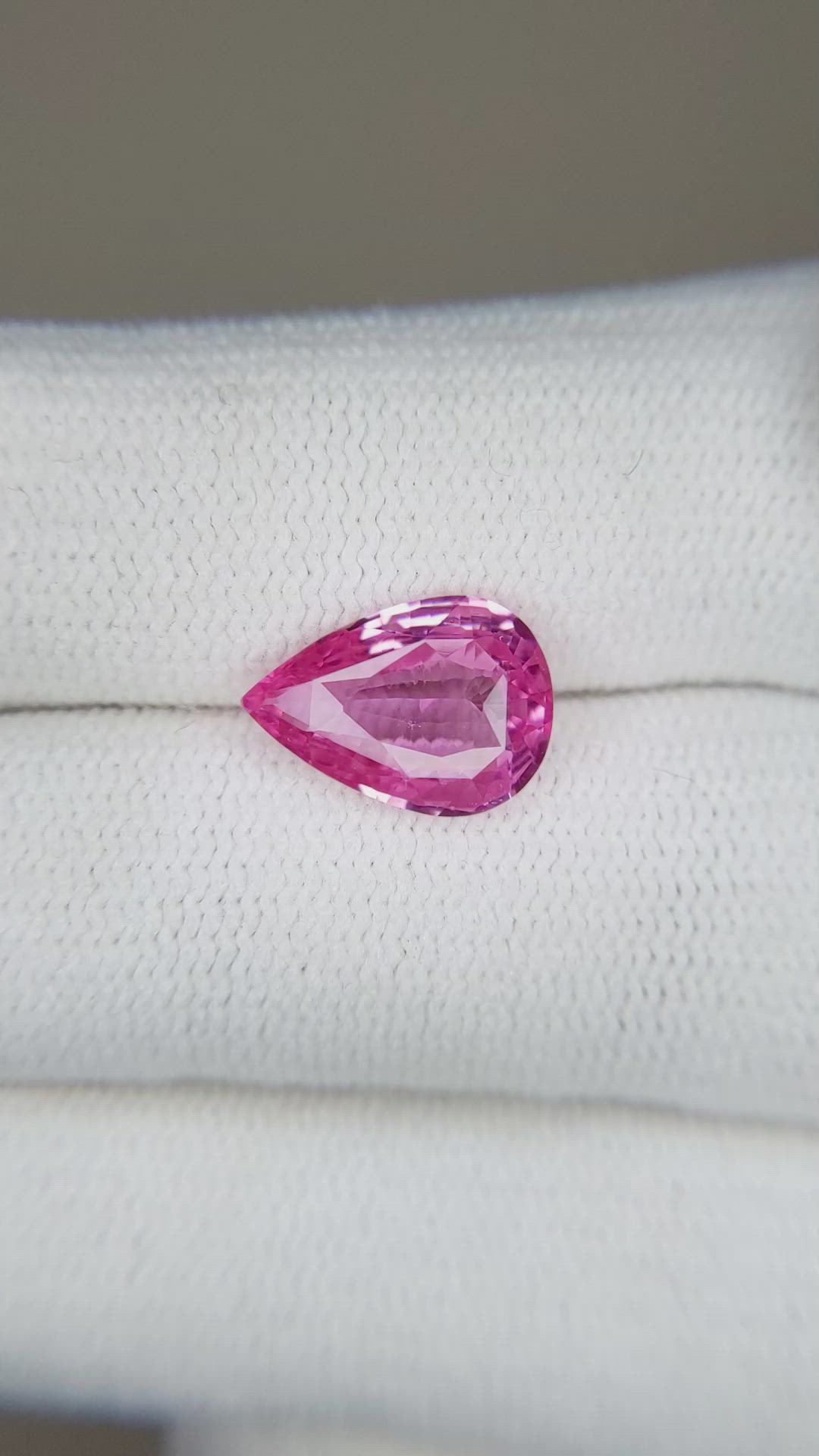 2.55 Ct. Pink Sapphire from Ceylon (Sri Lanka) Size Video