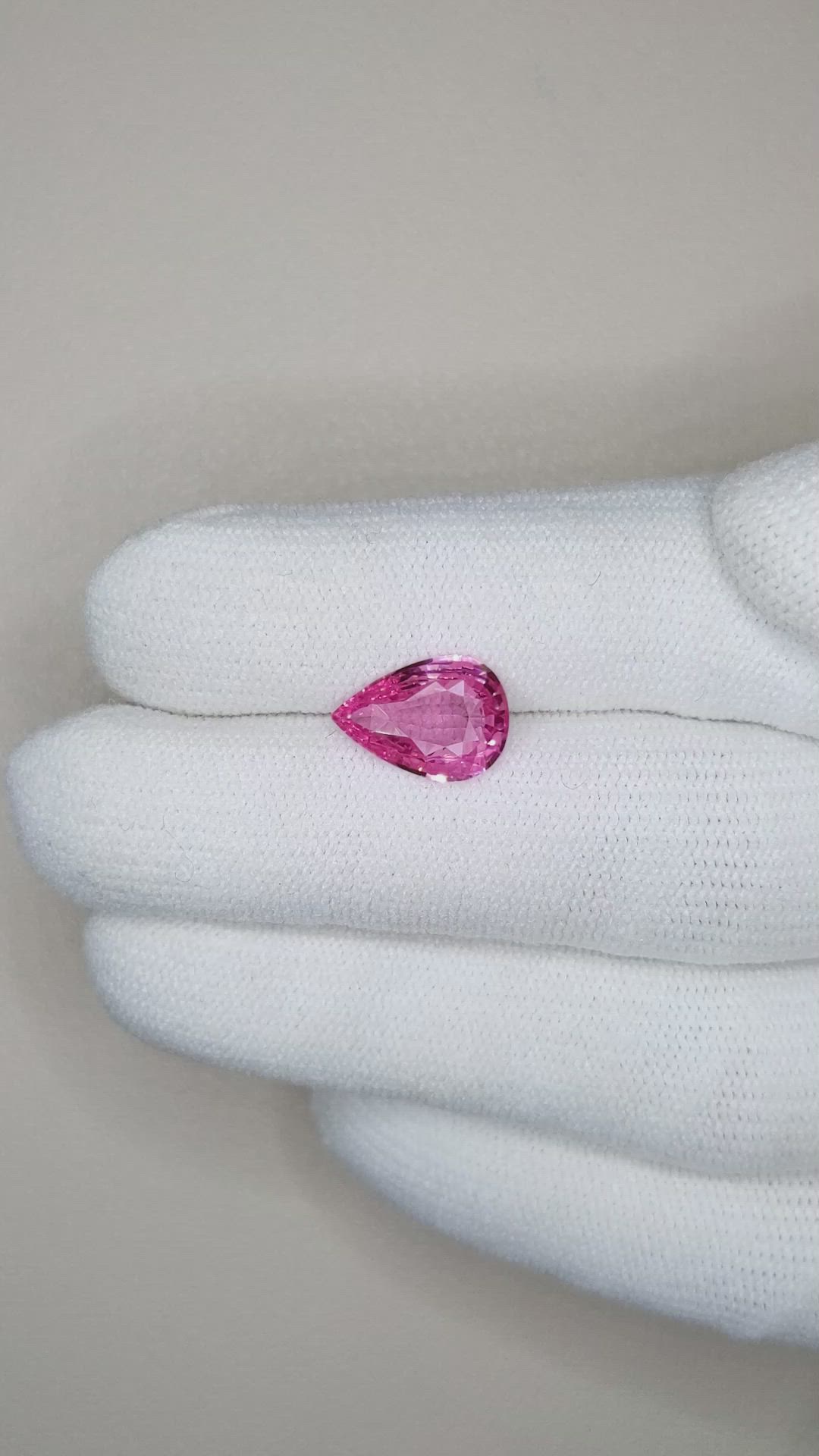 2.55 Ct. Pink Sapphire from Ceylon (Sri Lanka) Size Video