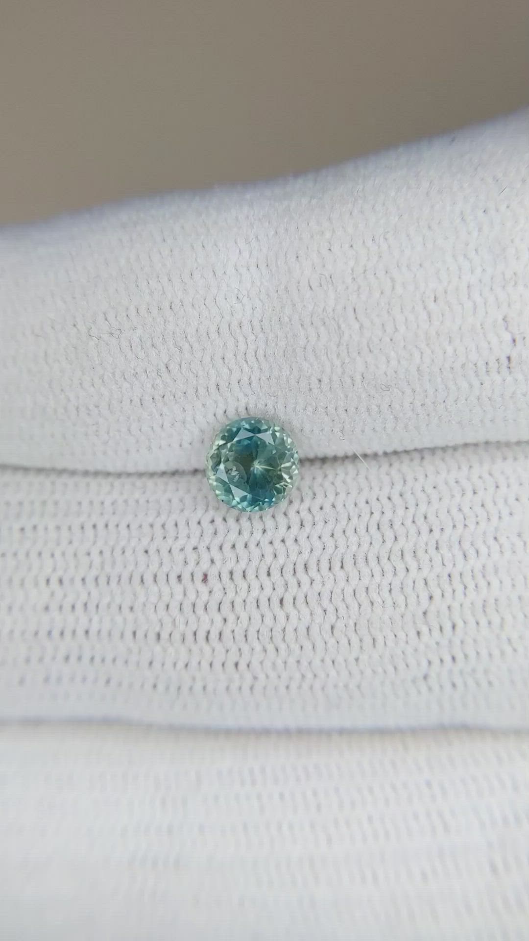 0.96 Ct. Bi Color Sapphire from Montana Size Video