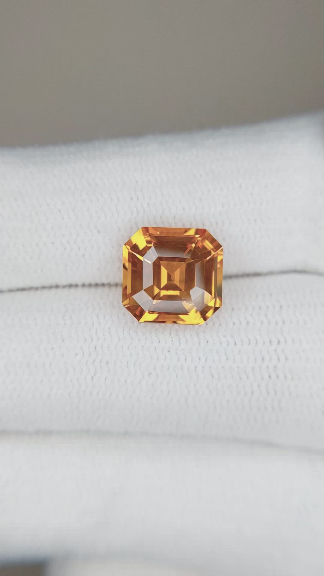 4.03 Ct. Orange Sapphire from Ceylon (Sri Lanka) Size Video