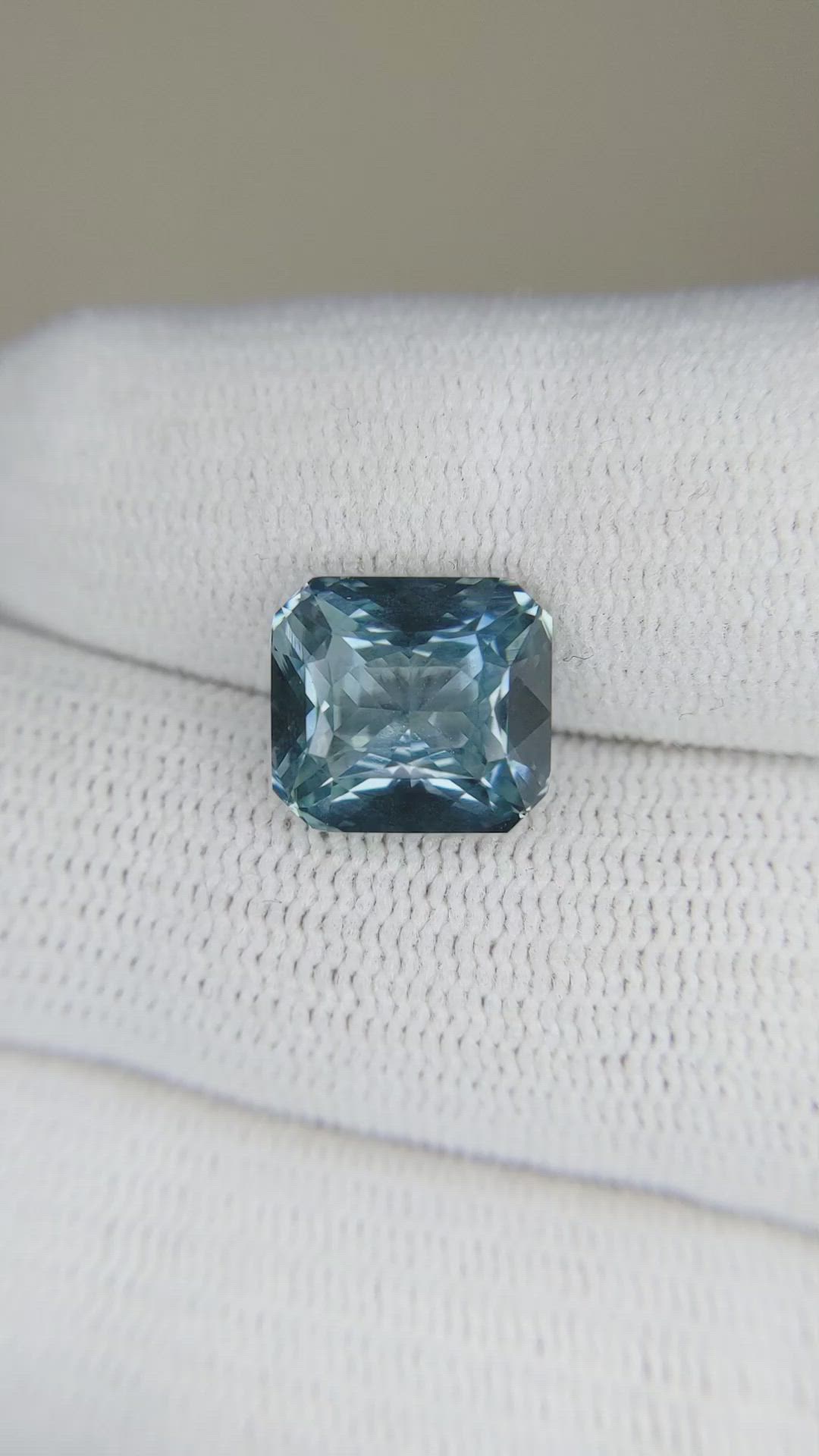 6.02 Ct. Greenish Blue Sapphire from Ceylon (Sri Lanka) Size Video