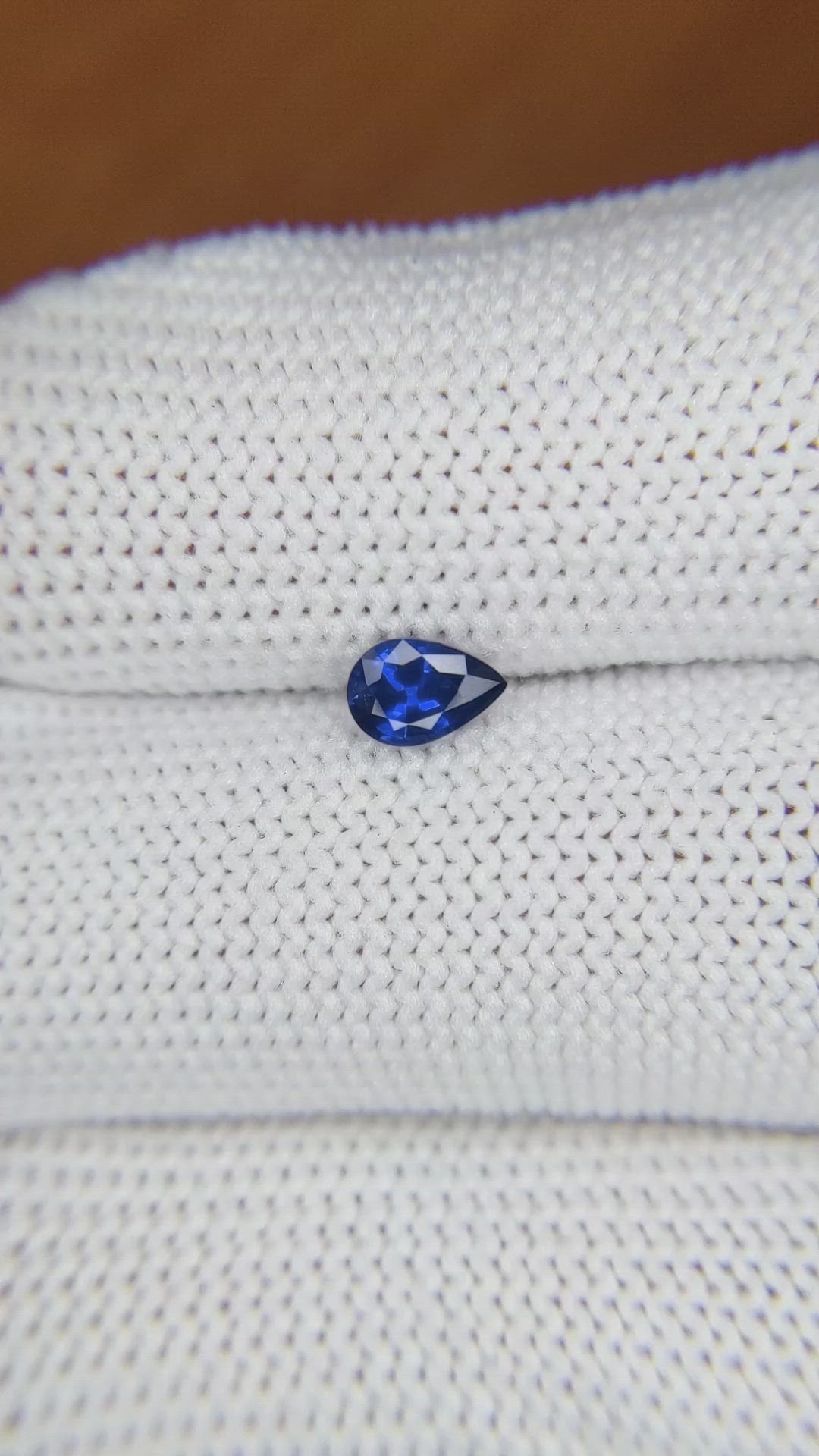 0.43 Ct. Blue Sapphire from Ceylon (Sri Lanka) Size Video