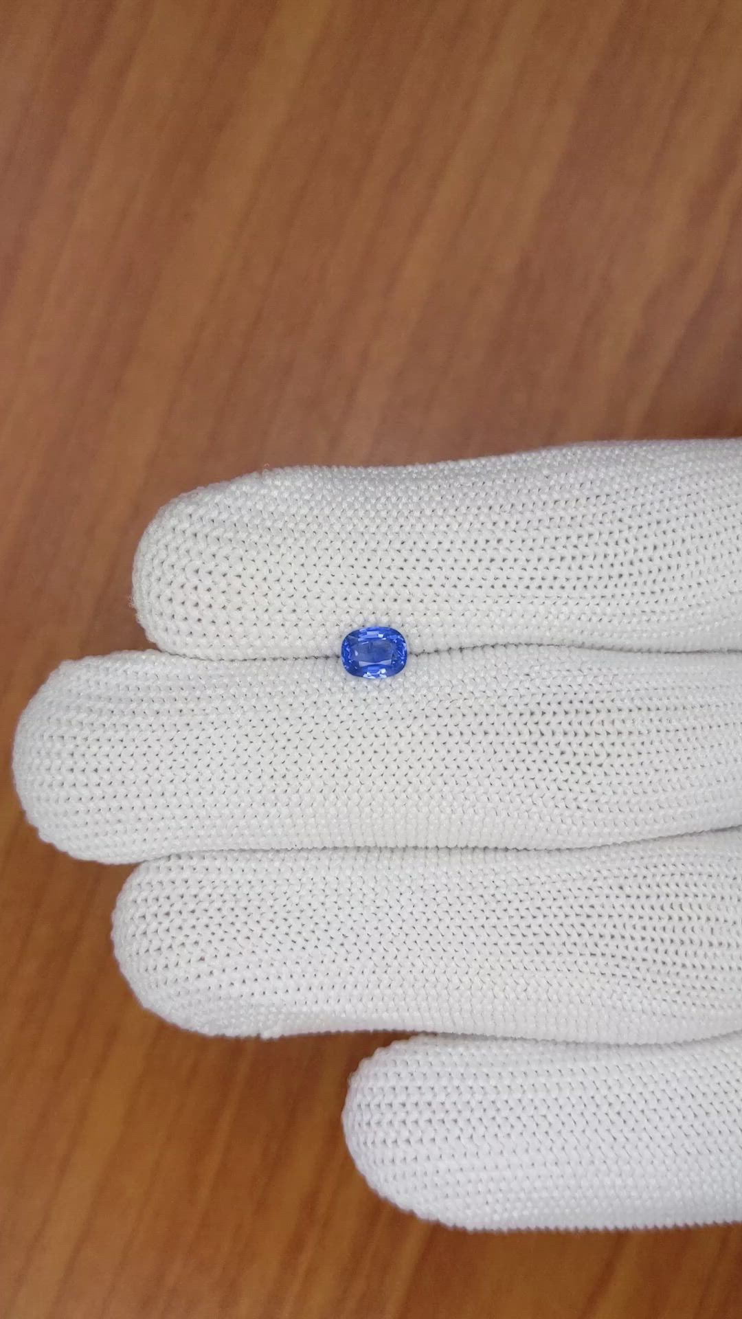 0.49 Ct. Blue Sapphire from Ceylon (Sri Lanka) Size Video