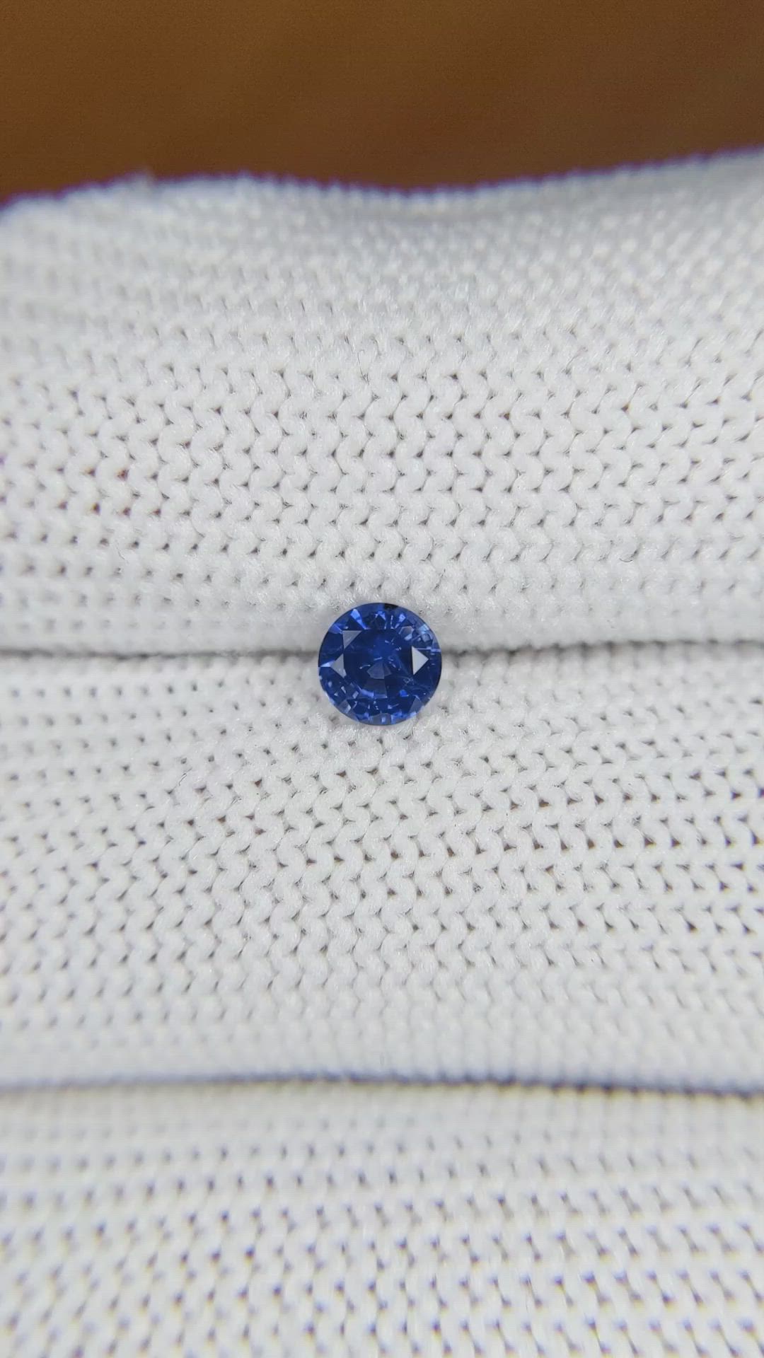 0.40 Ct. Blue Sapphire from Ceylon (Sri Lanka) Size Video
