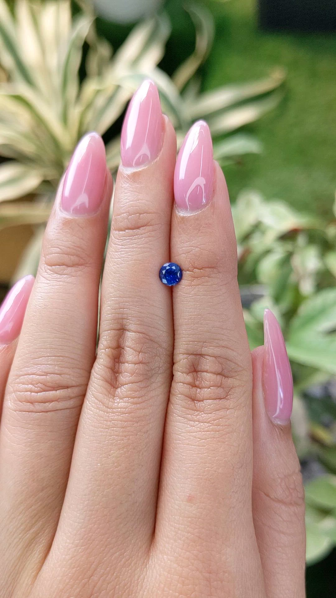 0.40 Ct. Blue Sapphire from Ceylon (Sri Lanka) Size Video