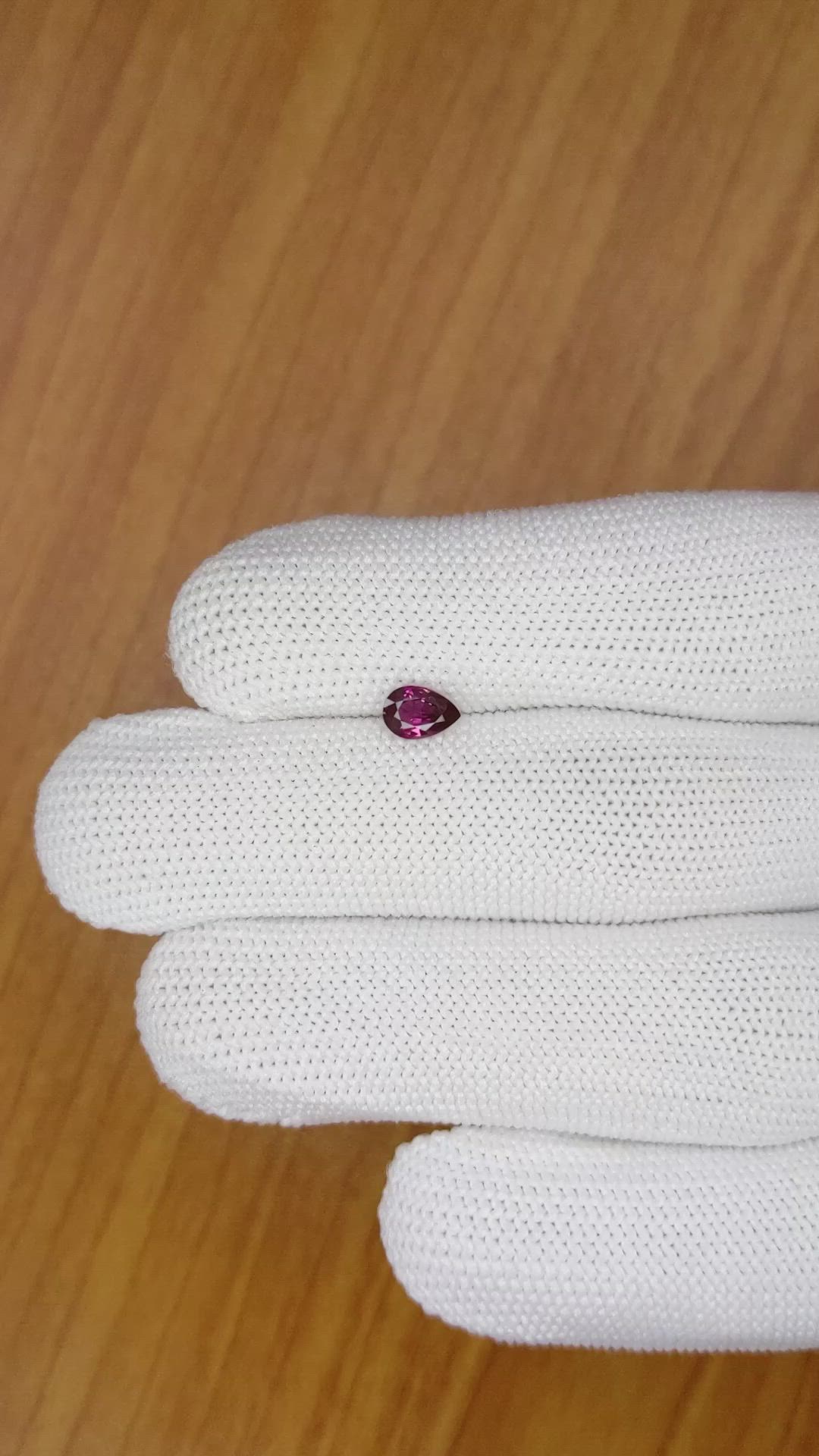 0.51 Ct. Pinkish Purple Sapphire from Ceylon (Sri Lanka) Size Video