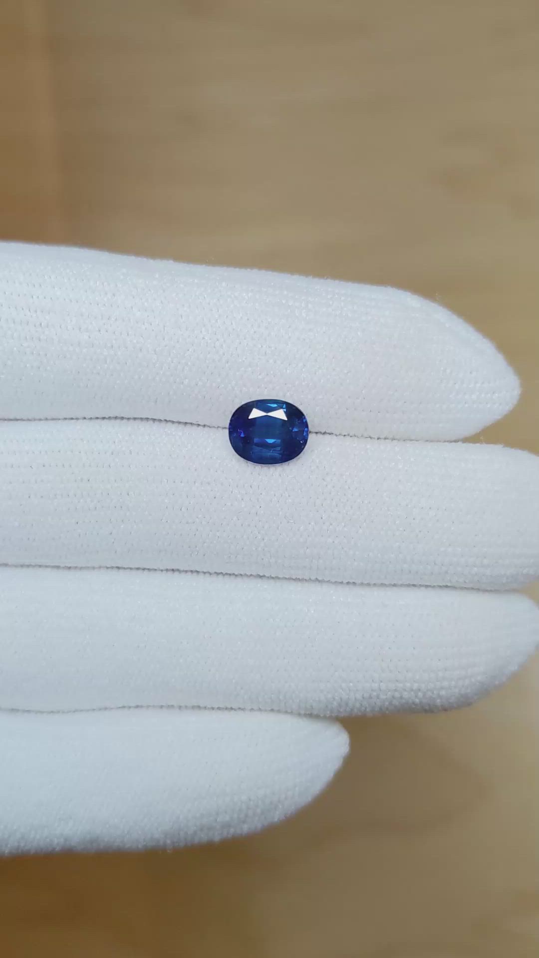 1.85 Ct. Blue Sapphire from Ceylon (Sri Lanka) Size Video