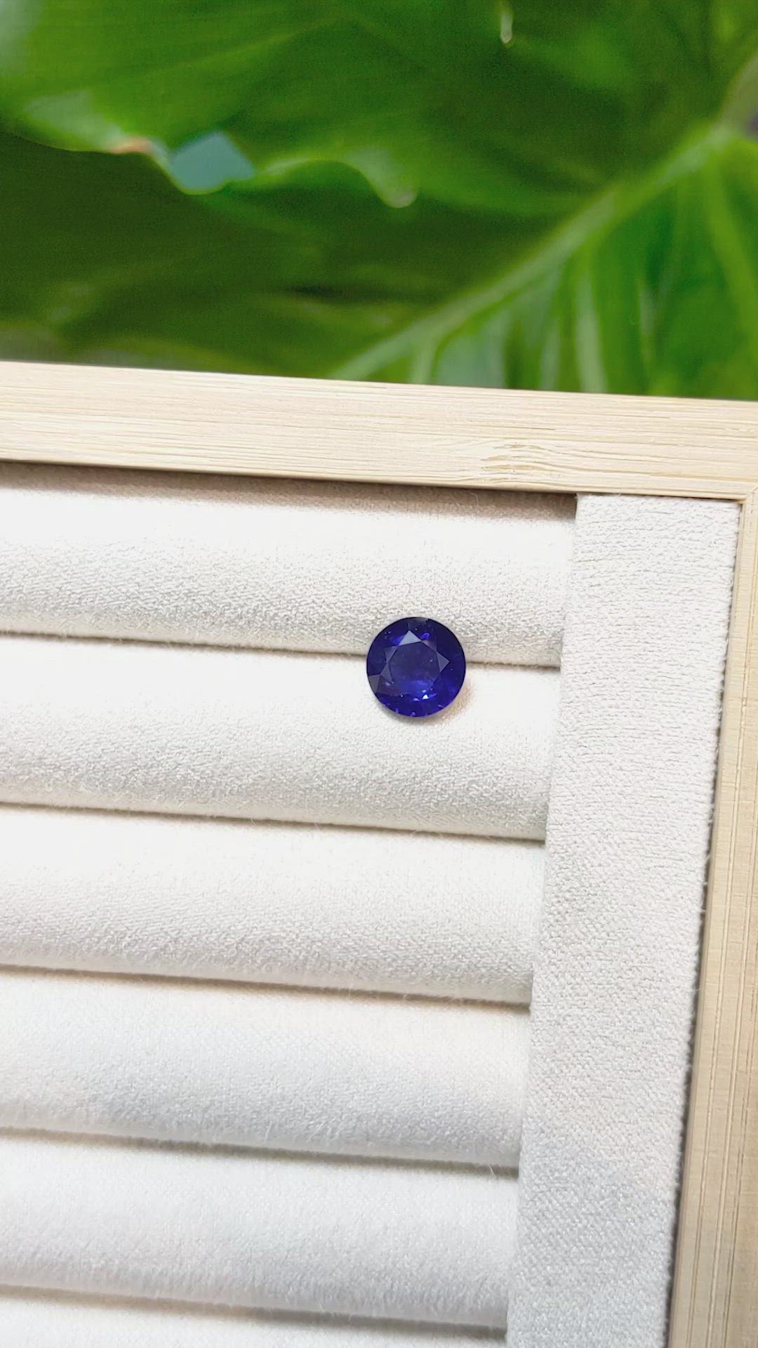 3.23 Ct. Blue Sapphire from Ceylon (Sri Lanka) Size Video