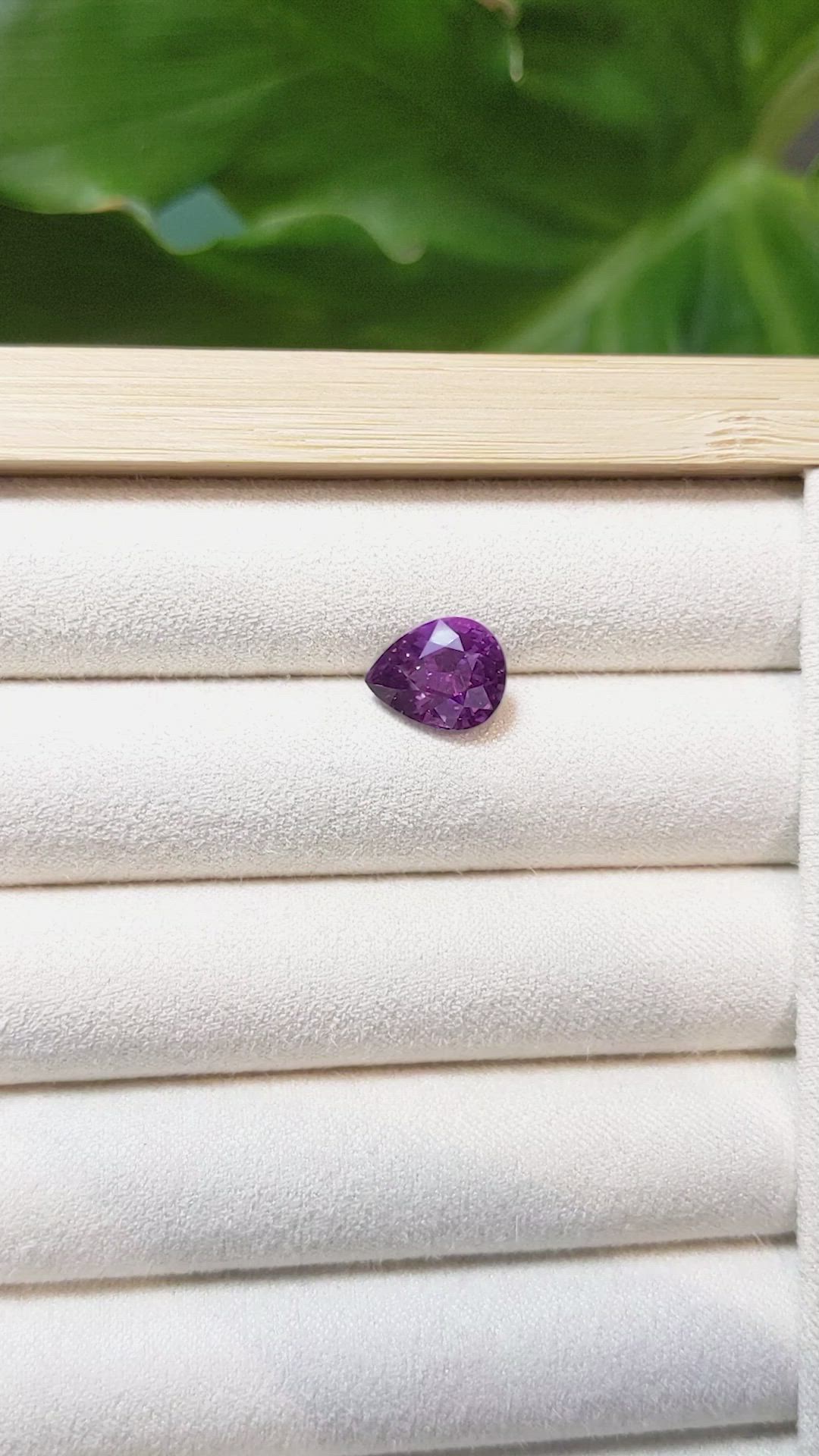 4.56 Ct. Purple Sapphire from Ceylon (Sri Lanka) Size Video