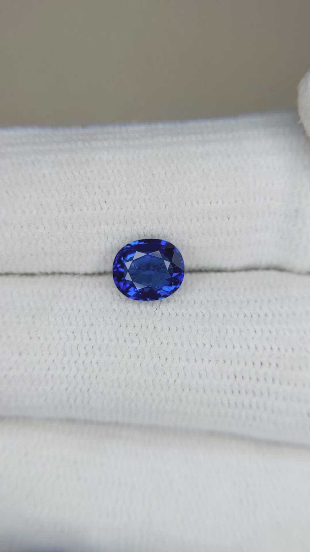1.22 Ct. Blue Sapphire from Ceylon (Sri Lanka) Size Video