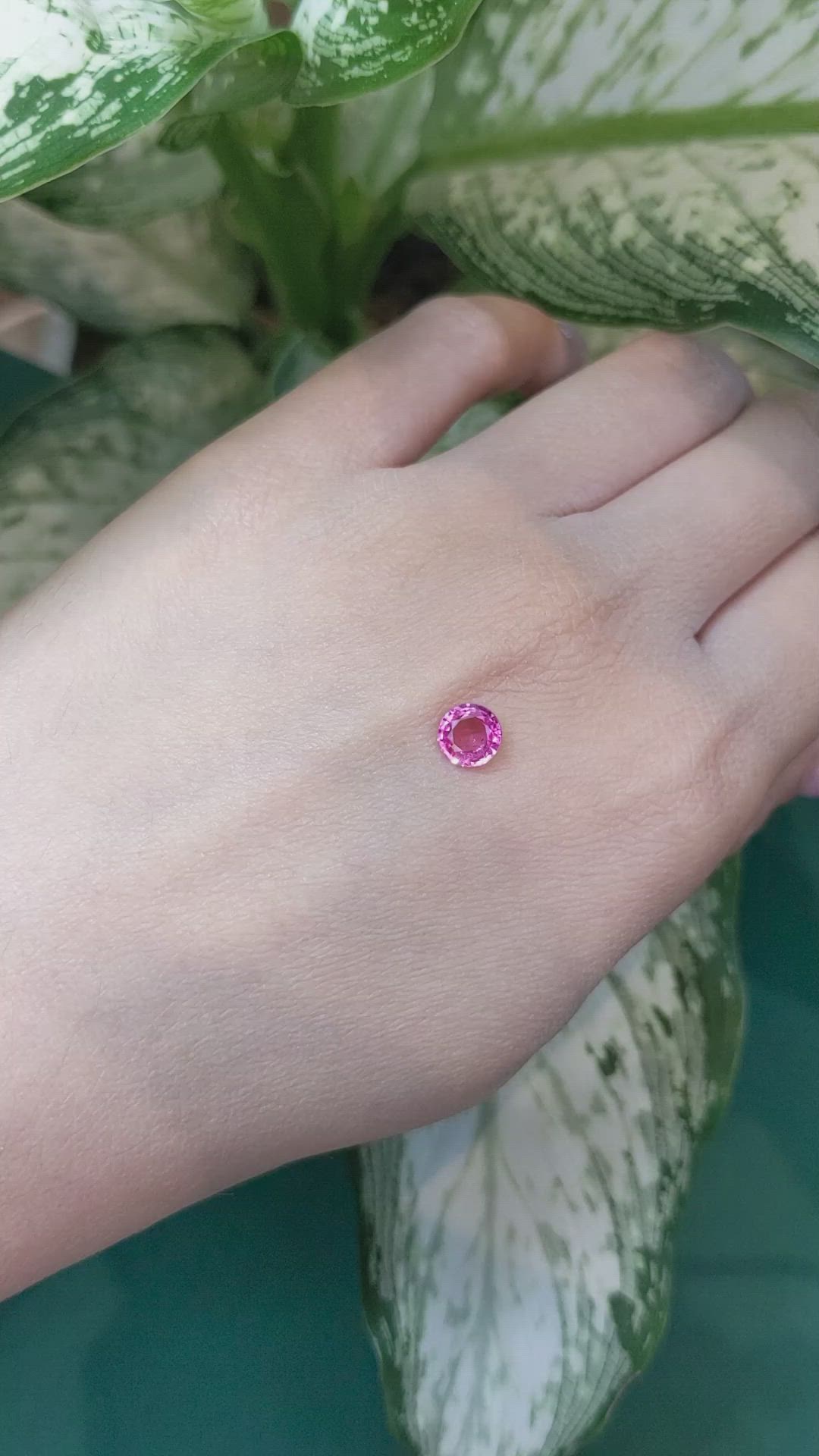 1.02 Ct. Pink Sapphire from Ceylon (Sri Lanka) Size Video