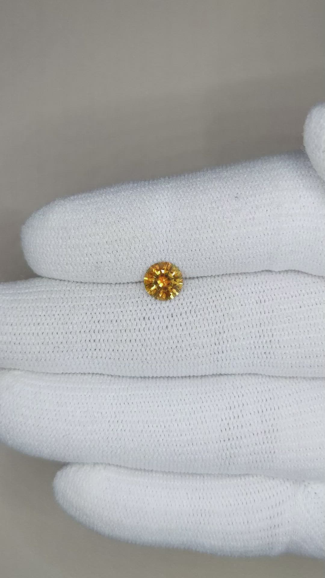 1.16 Ct. Bi Color Sapphire from Montana Size Video