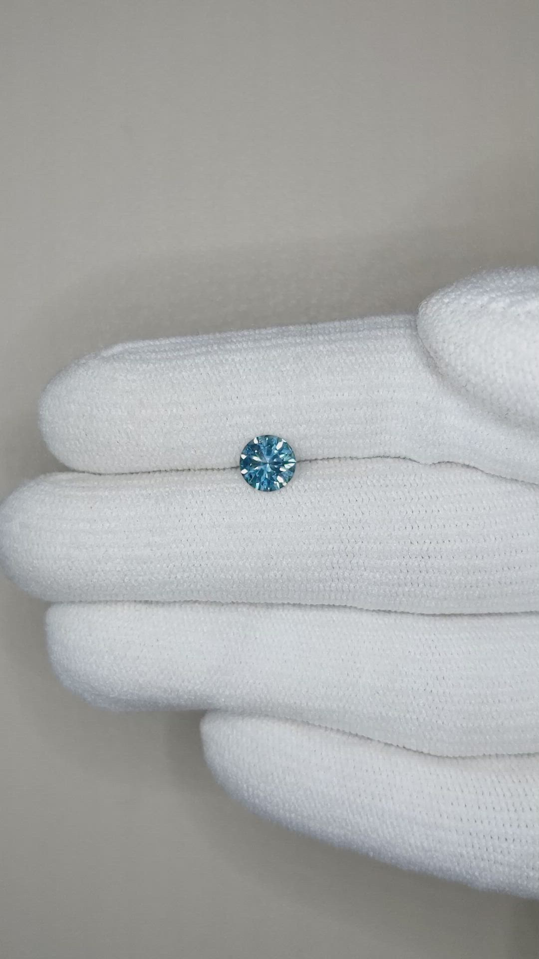 0.82 Ct. Greenish Blue Sapphire from Montana Size Video