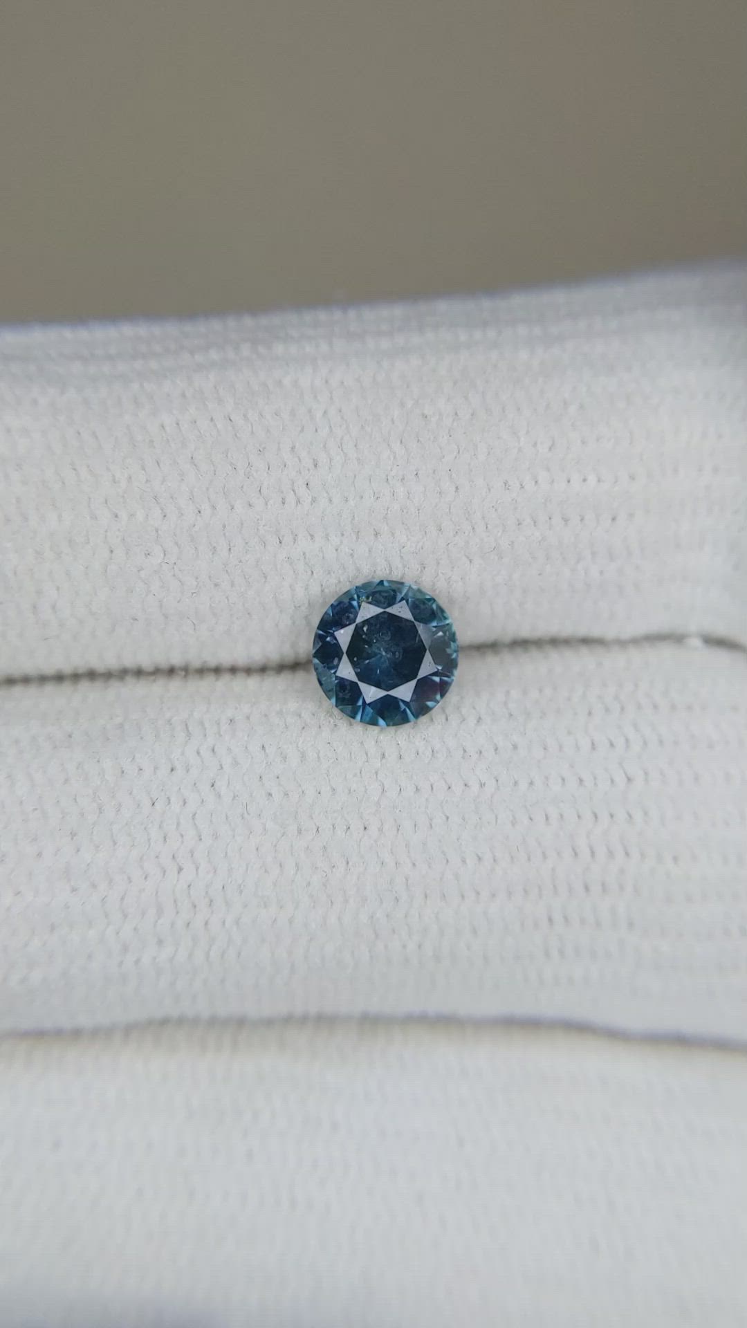 0.82 Ct. Greenish Blue Sapphire from Montana Size Video