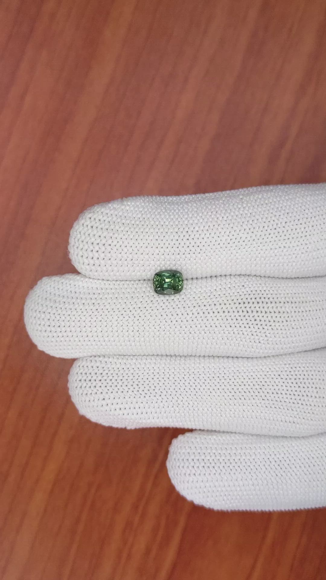 1.02 Ct. Green Sapphire from Ceylon (Sri Lanka) Size Video