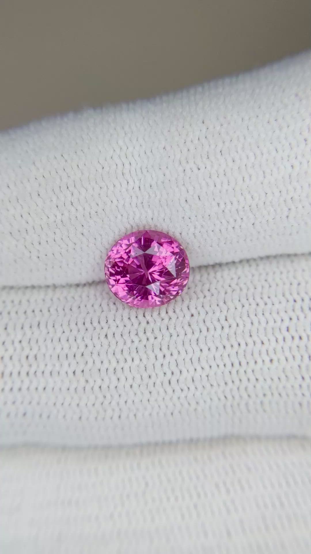 2.65 Ct. Pink Sapphire from Ceylon (Sri Lanka) Size Video