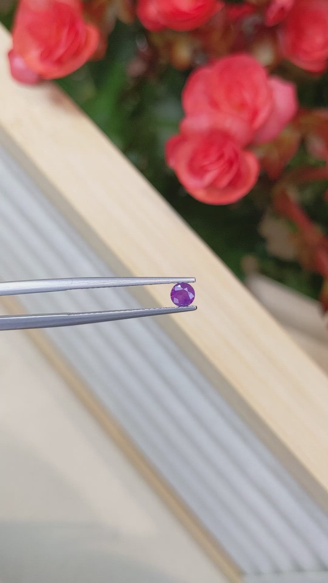 0.25 Ct. Pinkish Purple Sapphire from Ceylon (Sri Lanka) Size Video