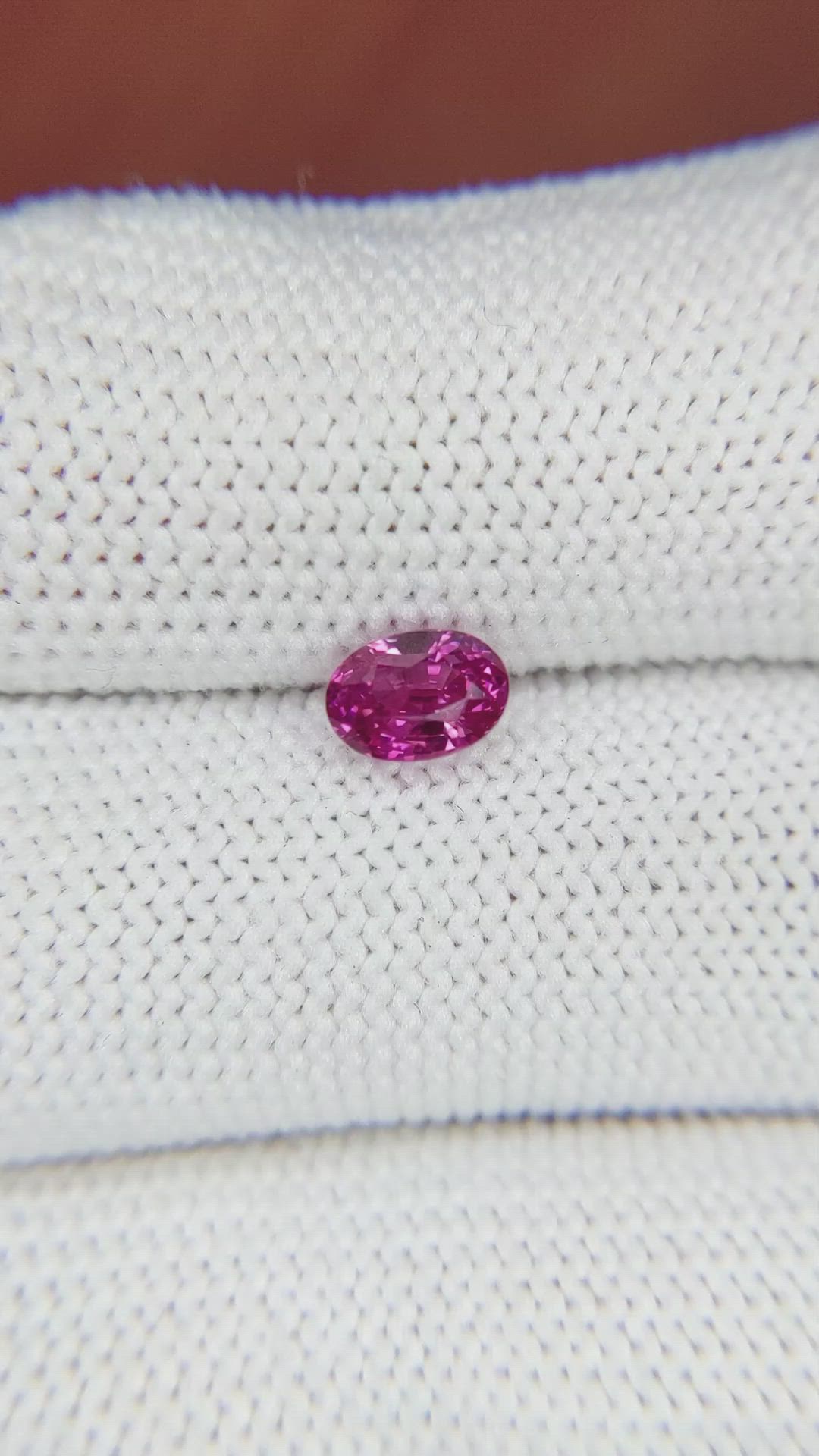 1.04 Ct. Reddish Pink Sapphire from Ceylon (Sri Lanka) Size Video