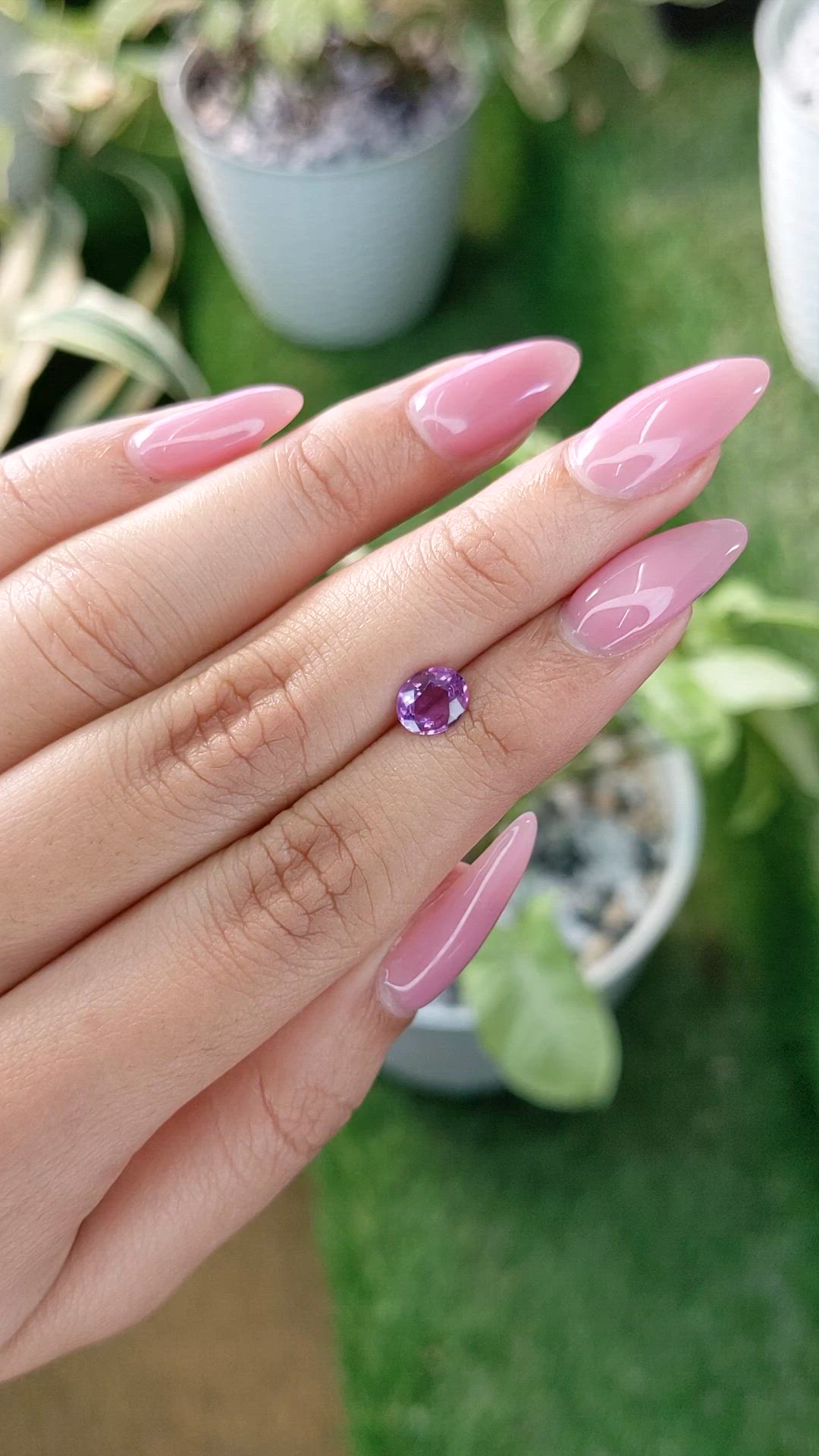 1.01 Ct. Pinkish Purple Sapphire from Ceylon (Sri Lanka) Size Video