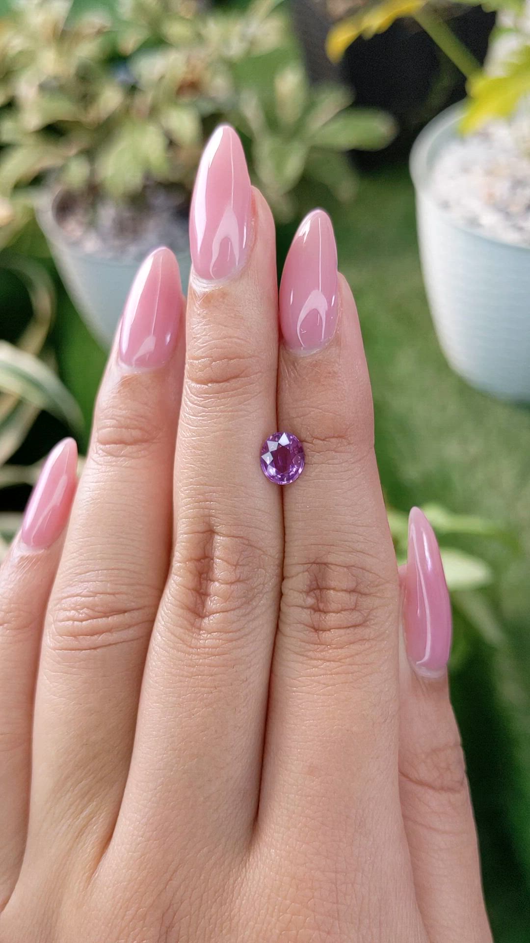 1.01 Ct. Pinkish Purple Sapphire from Ceylon (Sri Lanka) Size Video