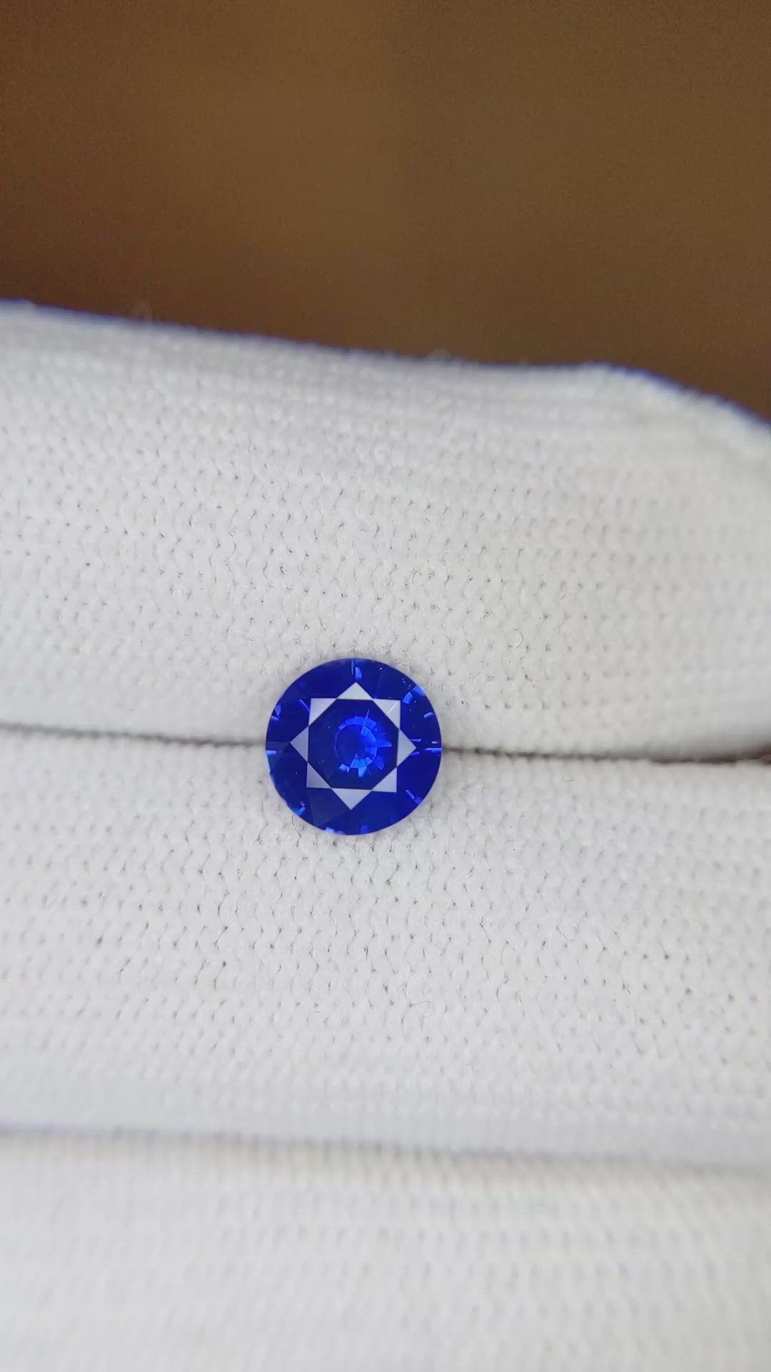 1.23 Ct. Blue Sapphire from Ceylon (Sri Lanka) Size Video