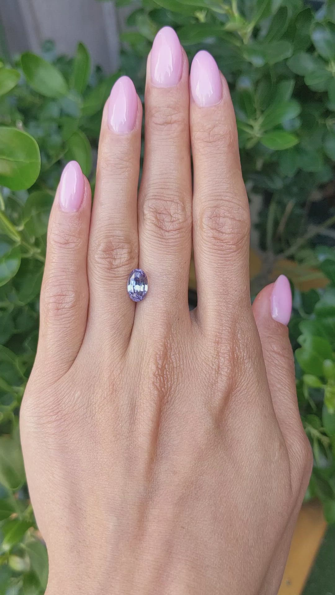 2.89 Ct. Violet Sapphire from Ceylon (Sri Lanka) Size Video