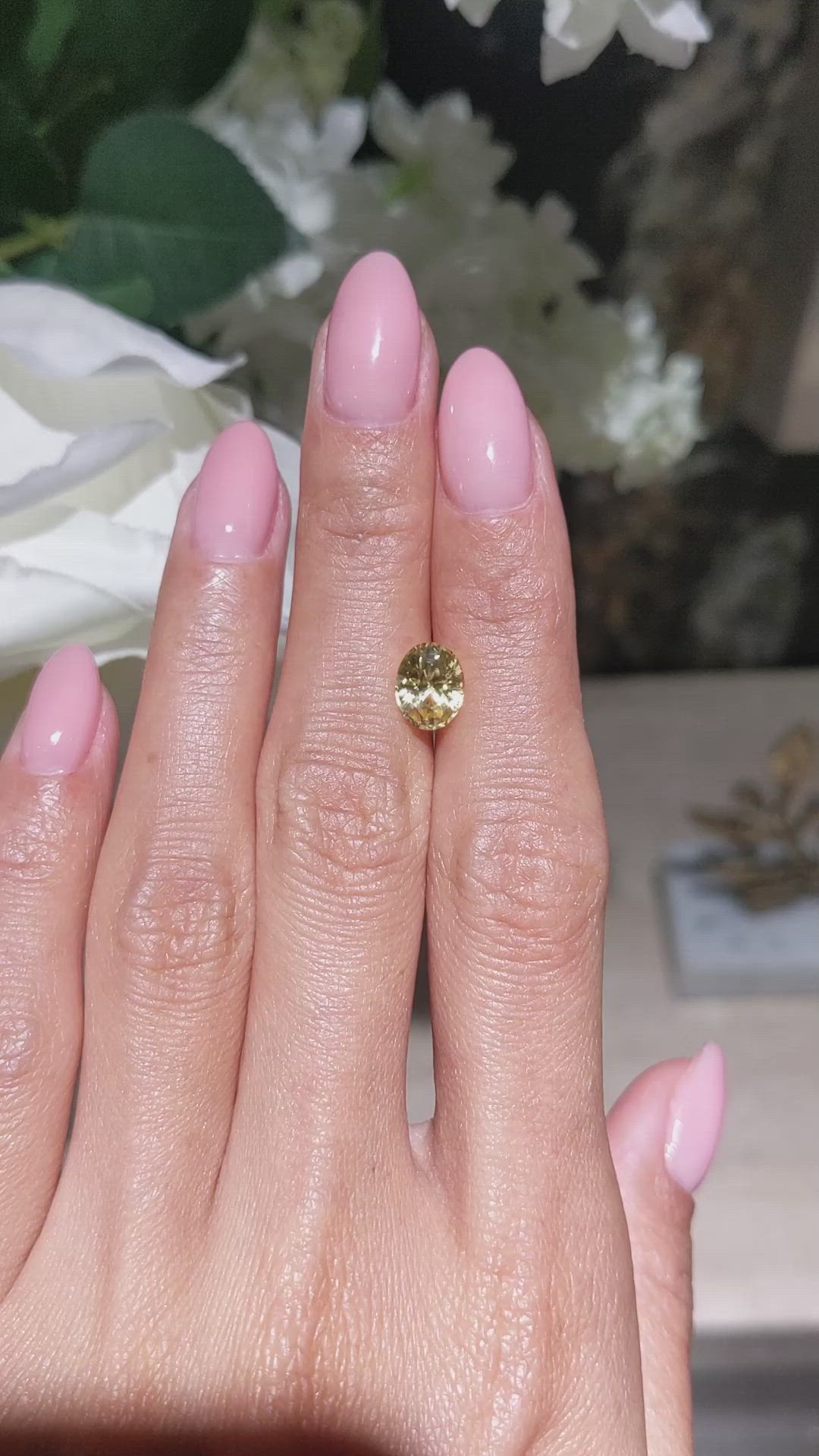 2.12 Ct. Yellow Sapphire from Ceylon (Sri Lanka) Size Video