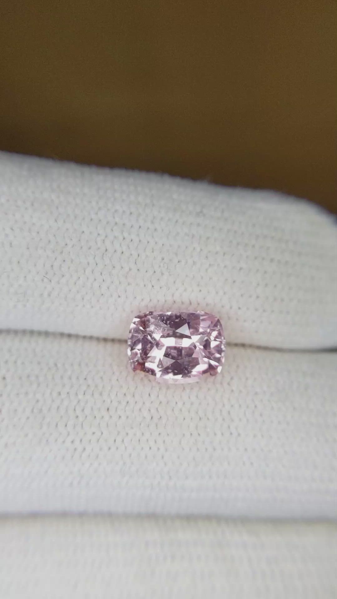 2.52 Ct. Pink Sapphire from Ceylon (Sri Lanka) Size Video