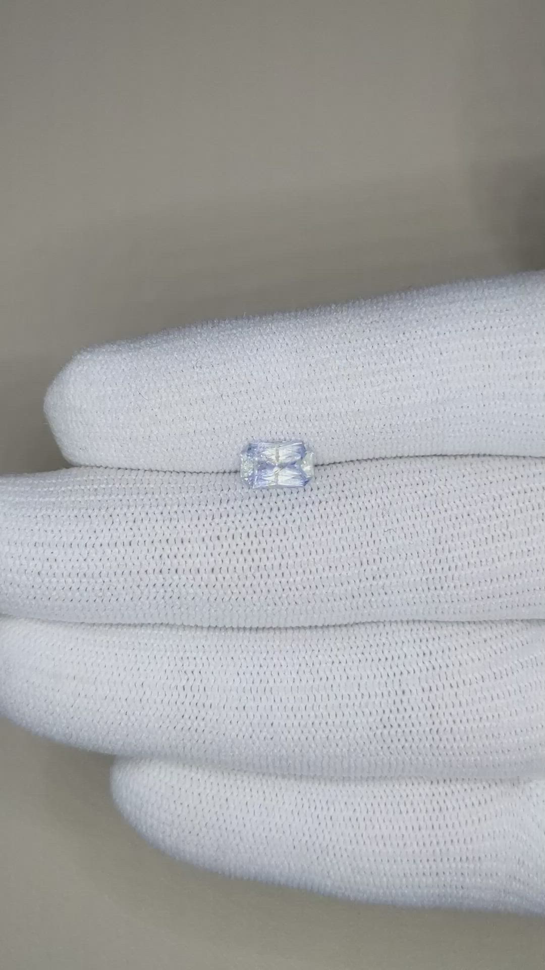 1.17 Ct. Bi Color Sapphire from Ceylon (Sri Lanka) Size Video