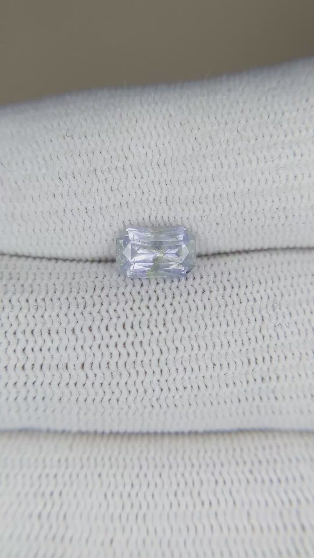 1.17 Ct. Bi Color Sapphire from Ceylon (Sri Lanka) Size Video