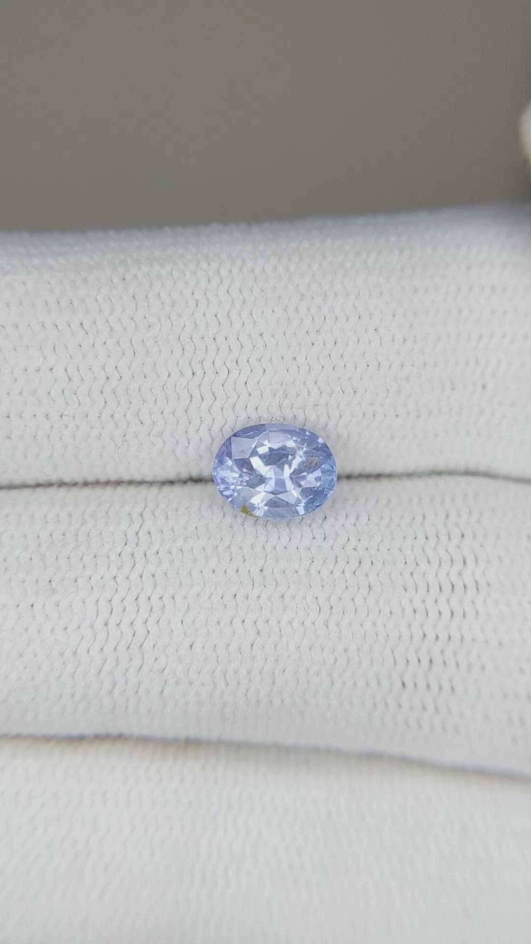 1.01 Ct. Blue Sapphire from Ceylon (Sri Lanka) Size Video