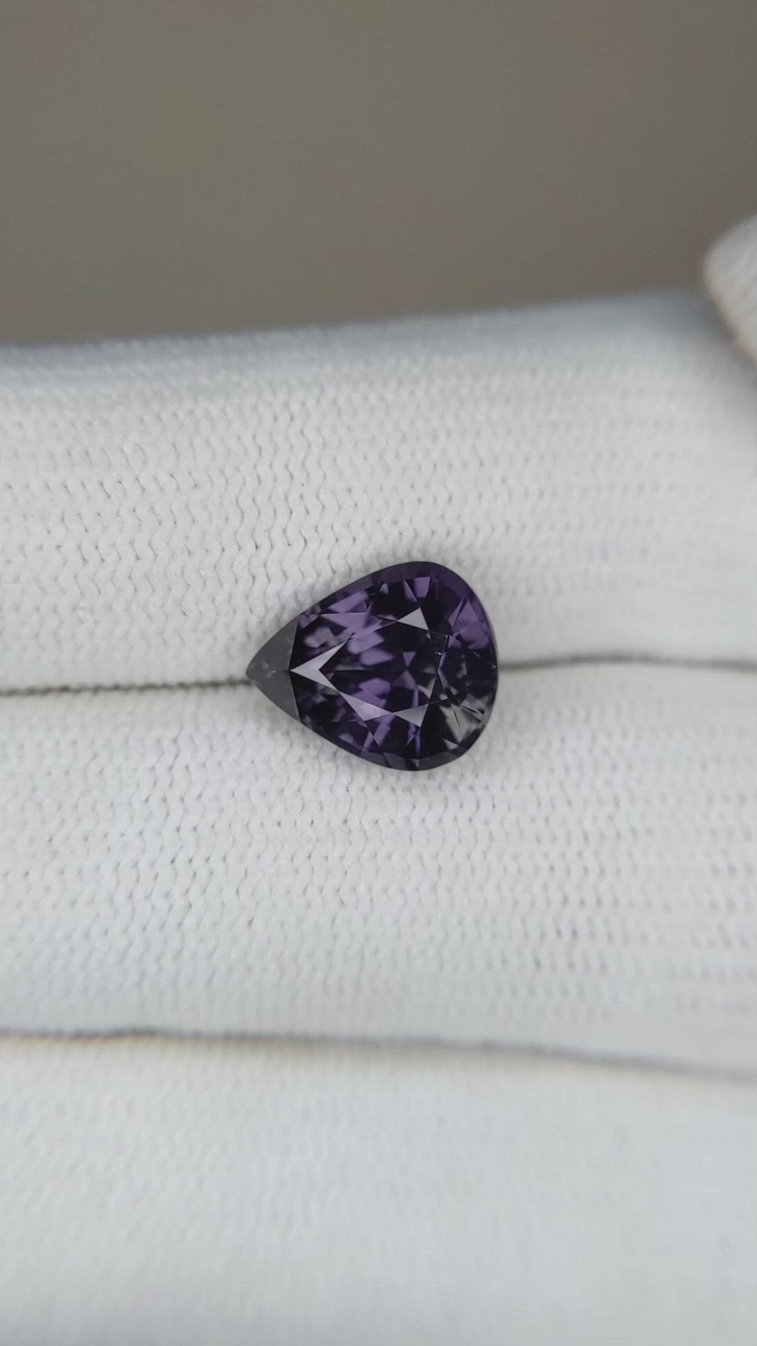 3.58 Ct. Purple Sapphire from Ceylon (Sri Lanka) Size Video