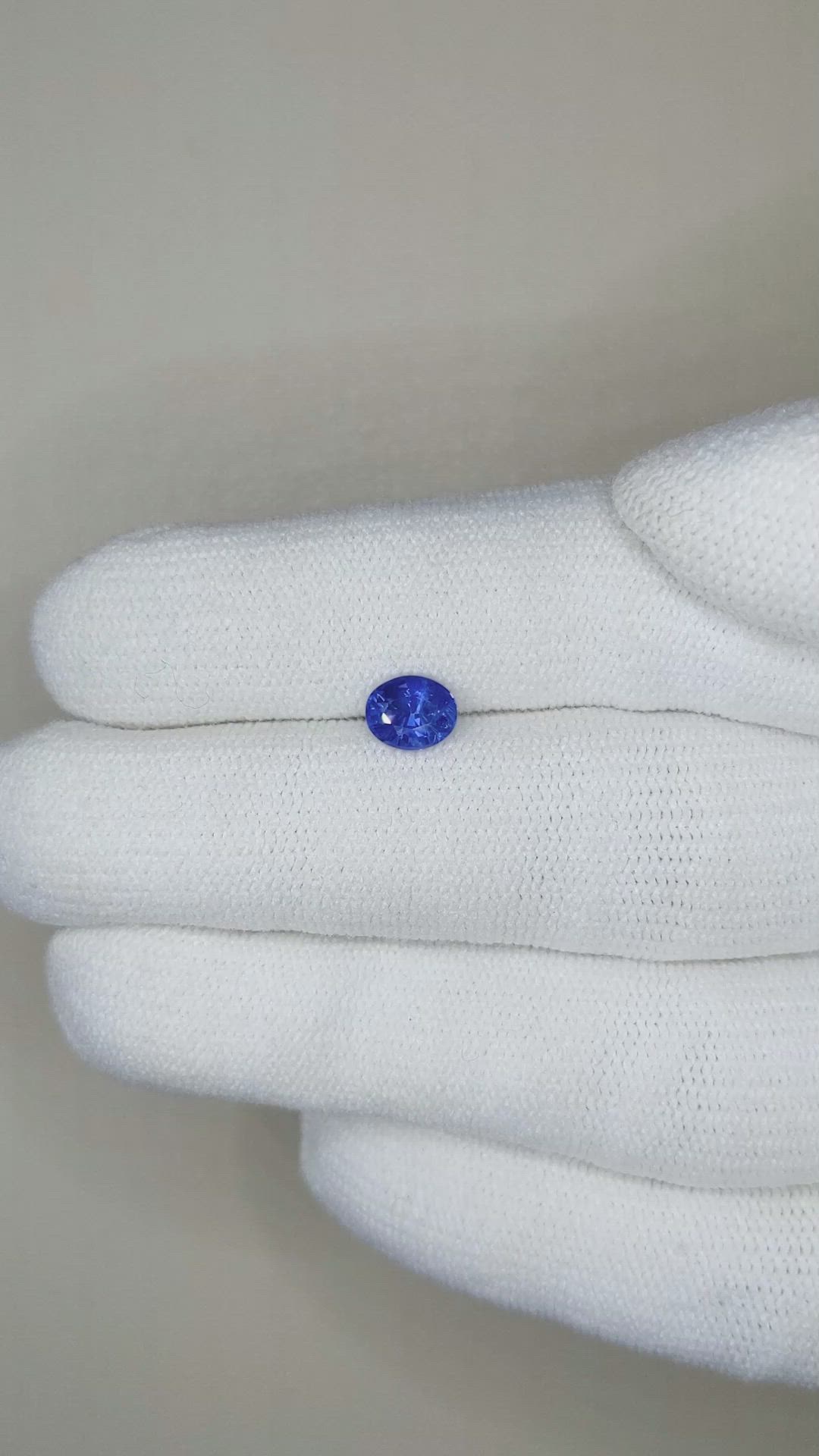 0.79 Ct. Blue Sapphire from Ceylon (Sri Lanka) Size Video