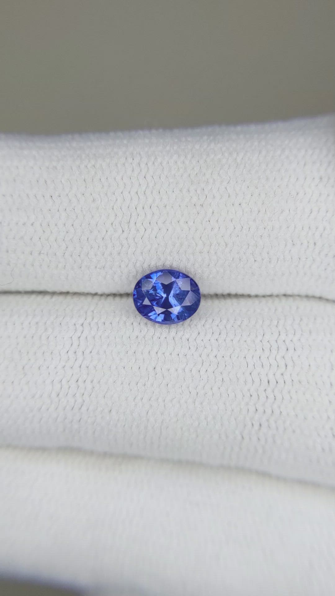 0.79 Ct. Blue Sapphire from Ceylon (Sri Lanka) Size Video