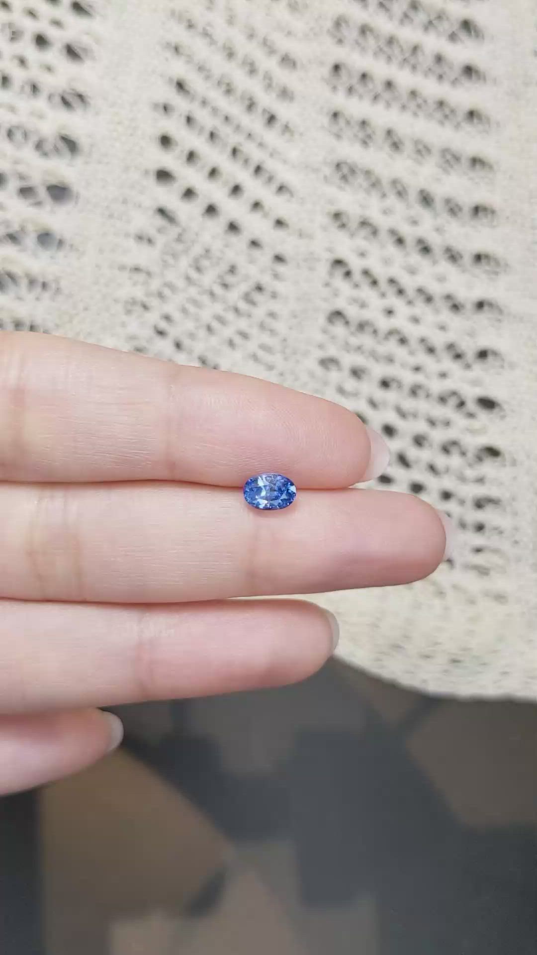 1.18 Ct. Blue Sapphire from Ceylon (Sri Lanka) Size Video