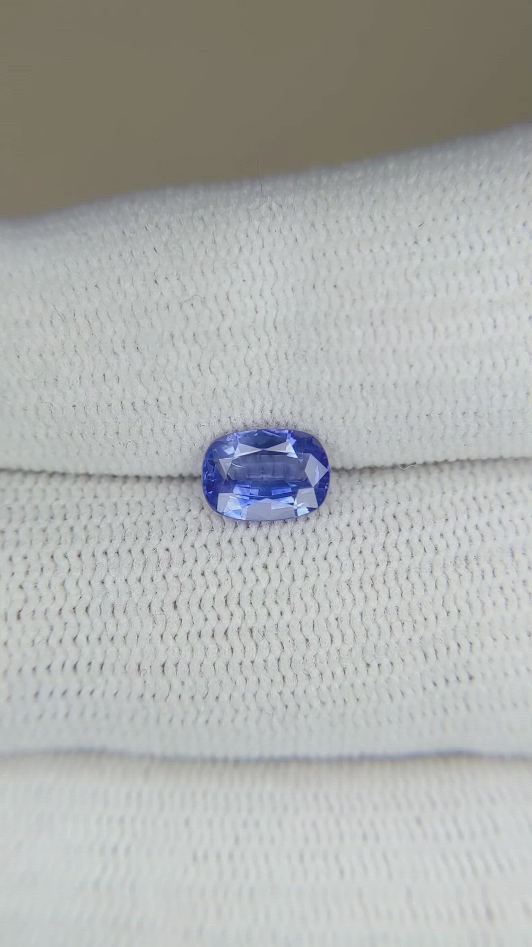 1.05 Ct. Blue Sapphire from Ceylon (Sri Lanka) Size Video