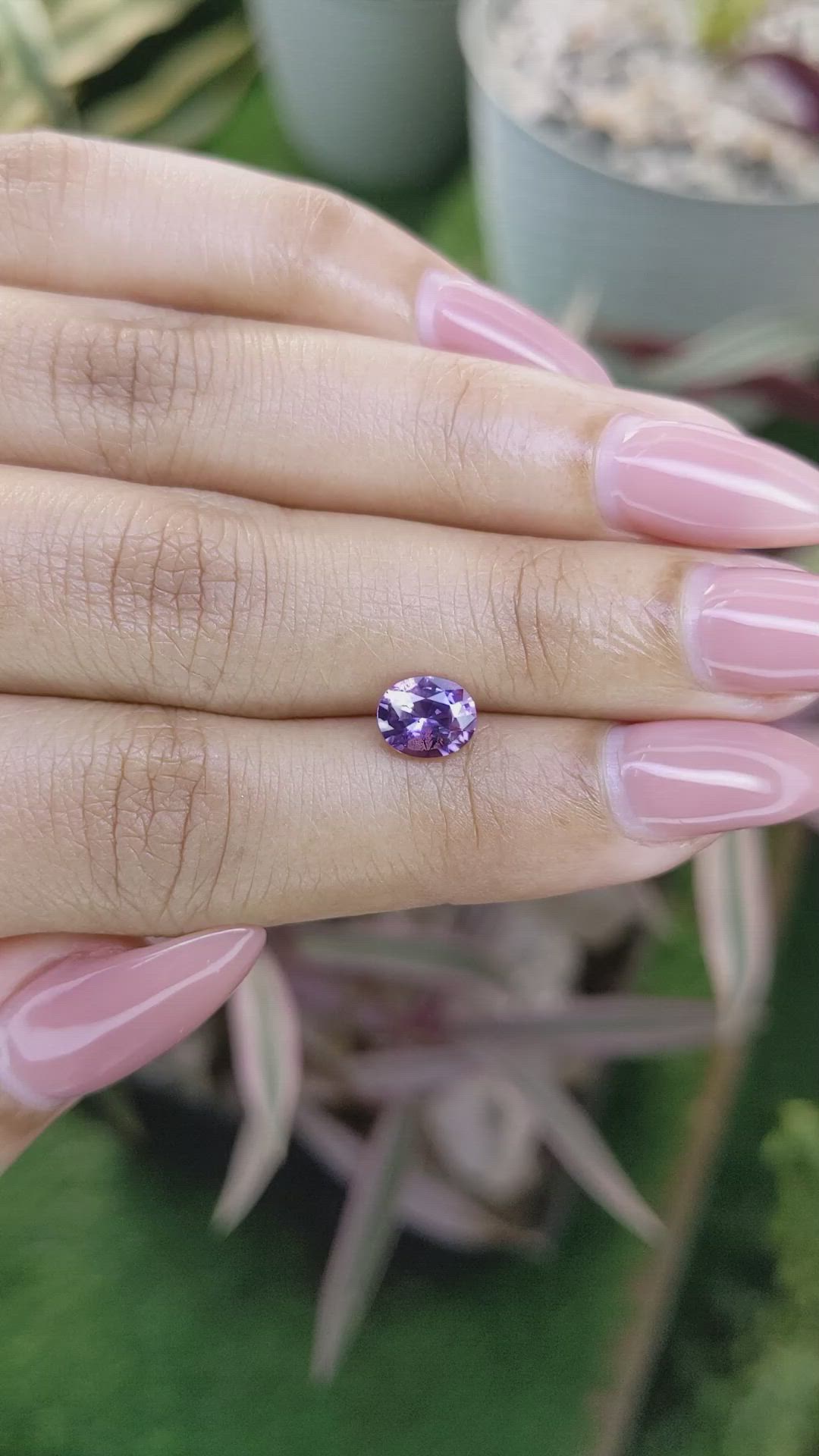 1.15 Ct. Bi Color Sapphire from Ceylon (Sri Lanka) Size Video